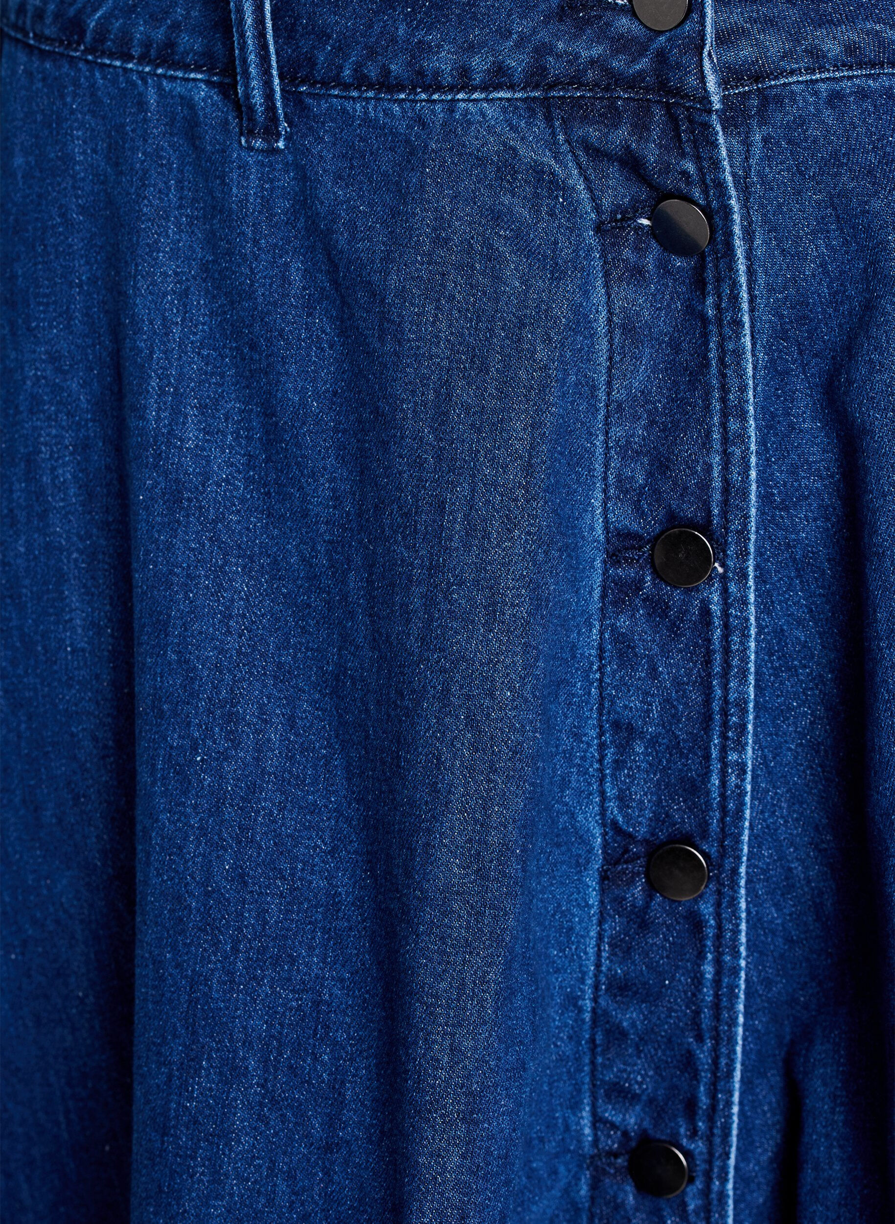 Zizzi Jupe en jean &agrave; coupe &eacute;vas&eacute;e avec fermeture boutonn&eacute;e, Bleu, Packshot image number 2