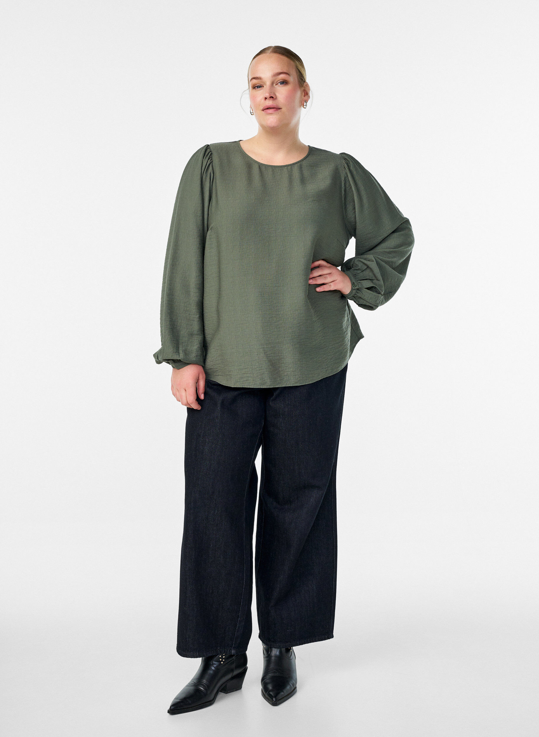 Zizzi Blouse en viscose &agrave; manches longues, Vert, Model image number 1