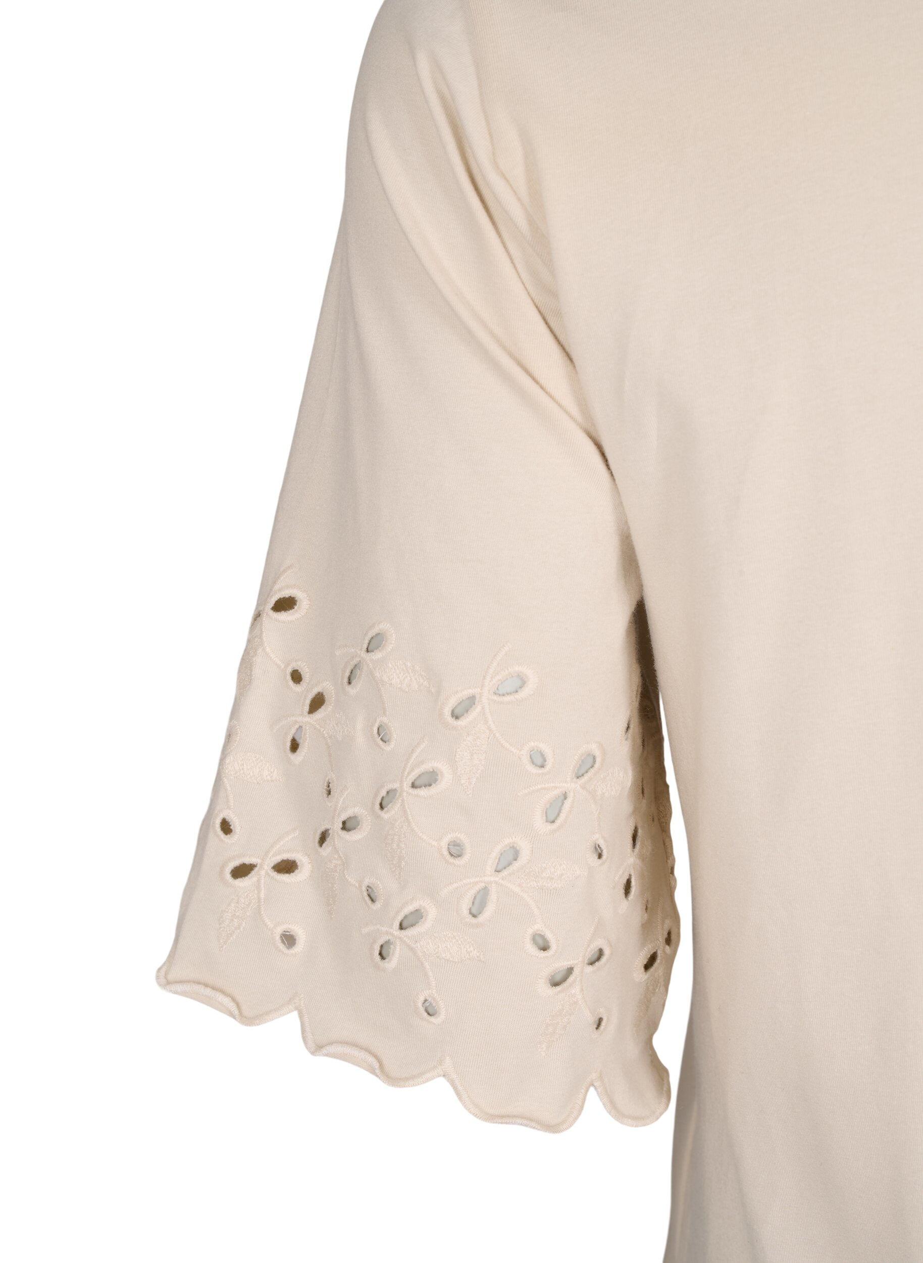 Zizzi T-shirt avec broderie anglaise et bords &eacute;chancr&eacute;s, Beige, Packshot image number 3