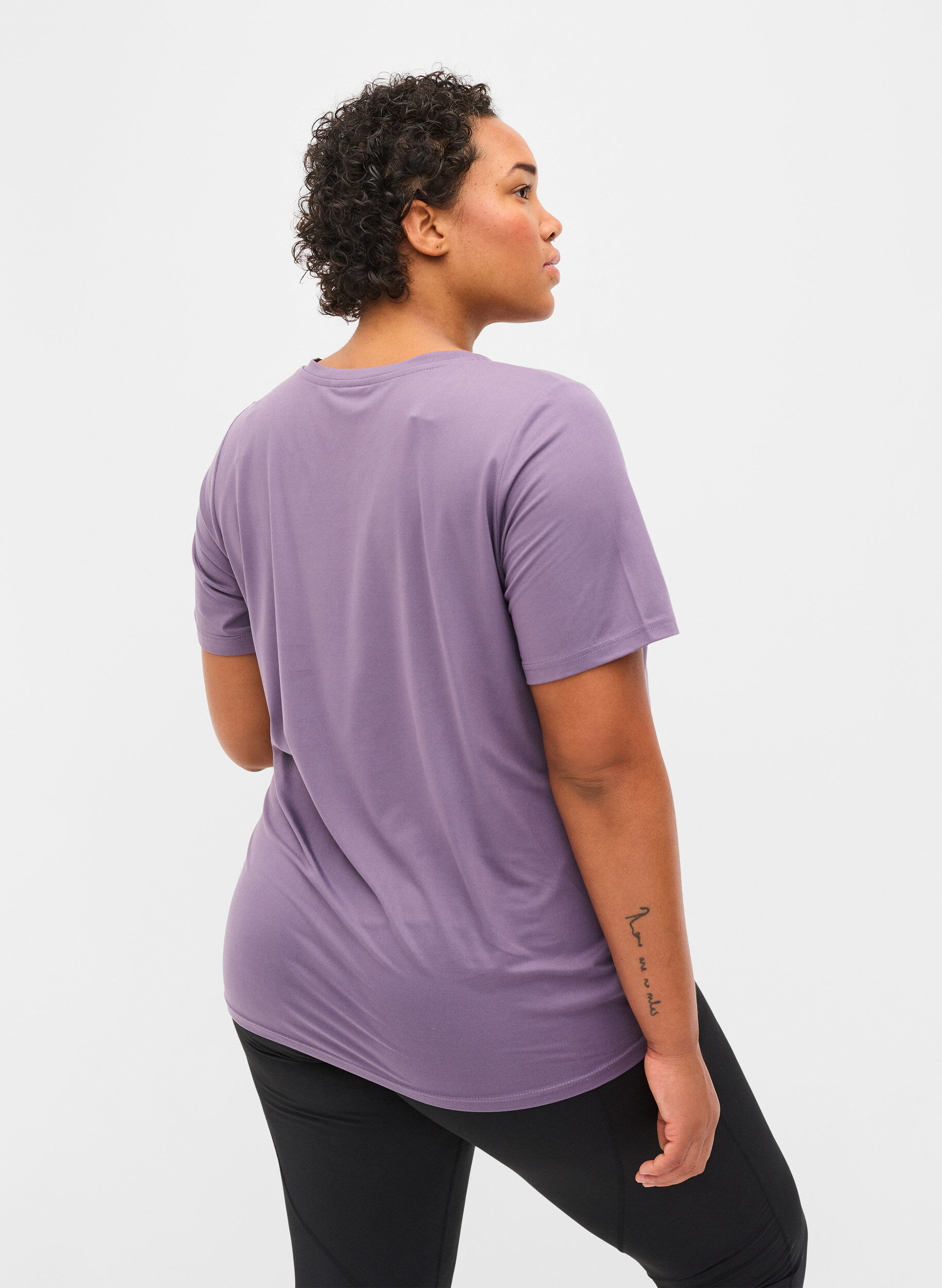 Zizzi T-shirt d'entra&icirc;nement de grossesse, Purple Sage, Model image number 1