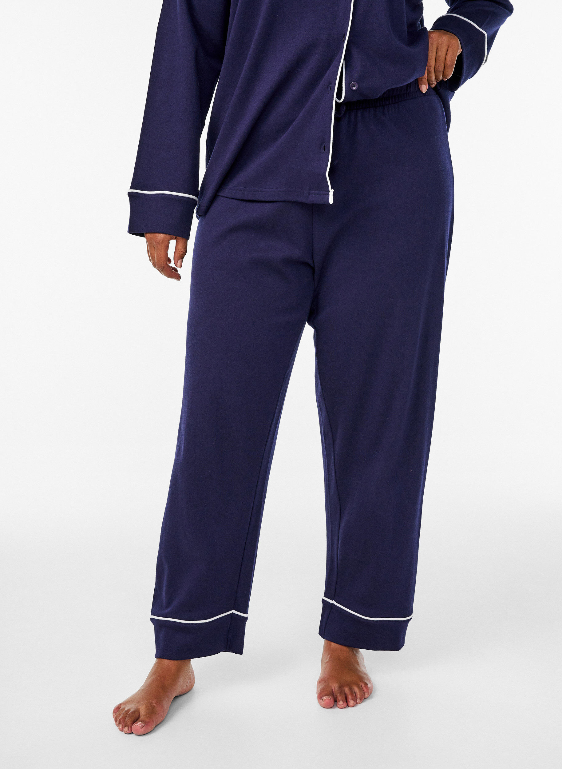 Zizzi Pantalon de pyjama taille haute en coton, Bleu, Model image number 2