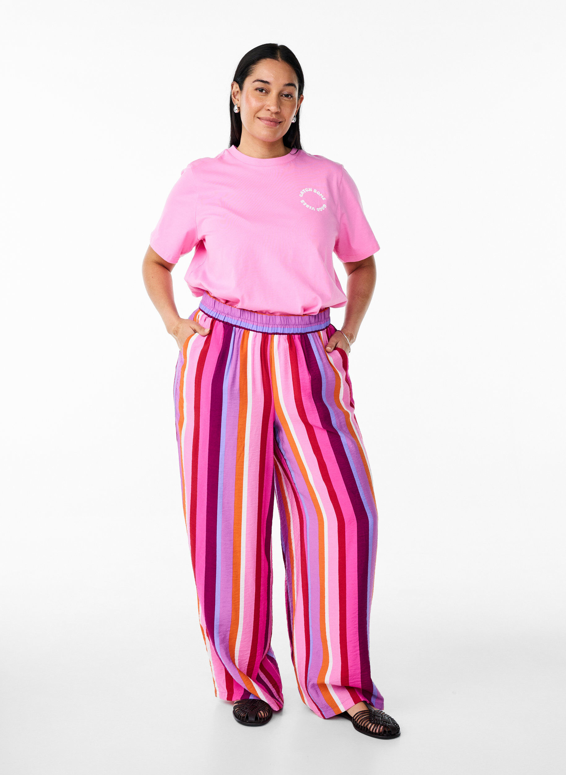 Zizzi T-shirt en coton biologique avec motif d'agrumes, Rose, Model image number 1