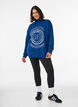 Sweat-shirt avec col montant et motif sportif sur le devant, Bleu, Model image number 1