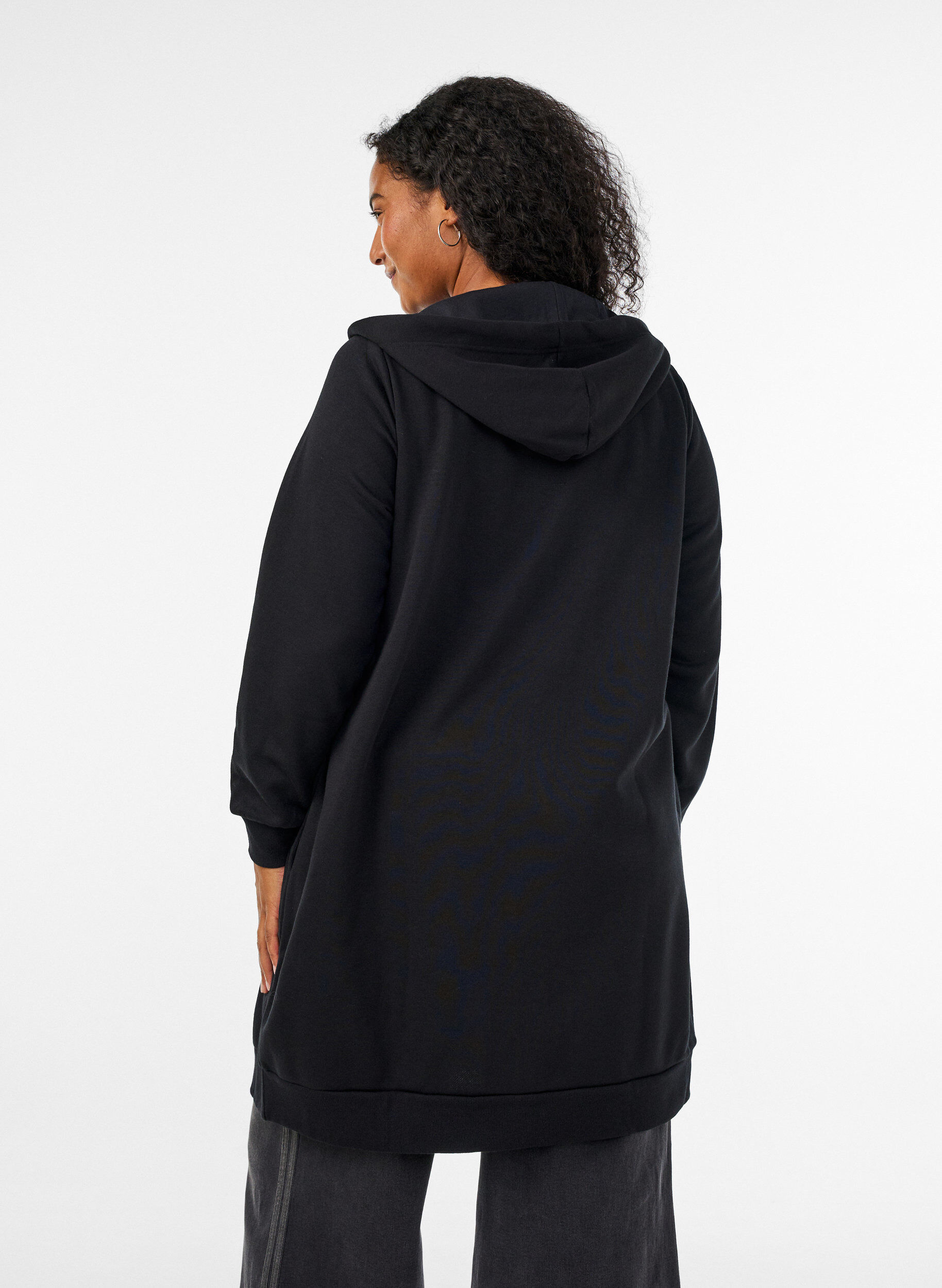 ZizziSweat &agrave; capuche long avec zip et poches, Noir, Model image number 2
