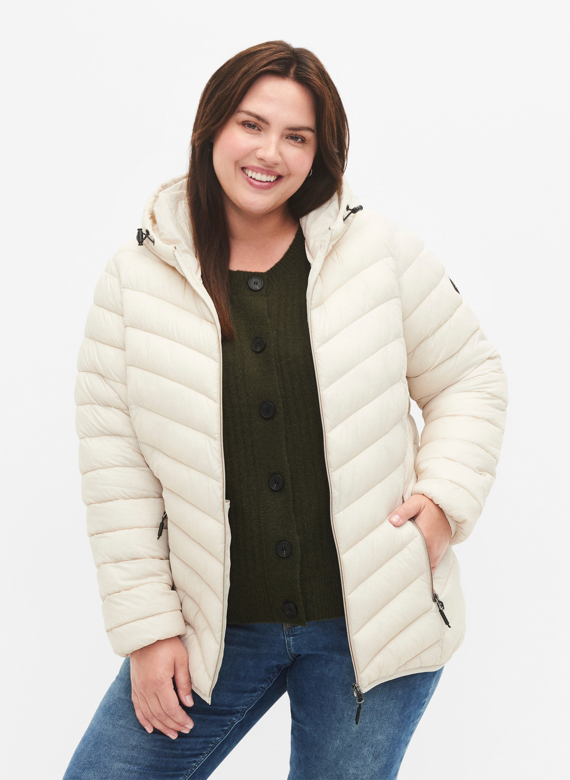 Doudoune l&eacute;g&egrave;re matelass&eacute;e &agrave; capuche, Beige, Model
