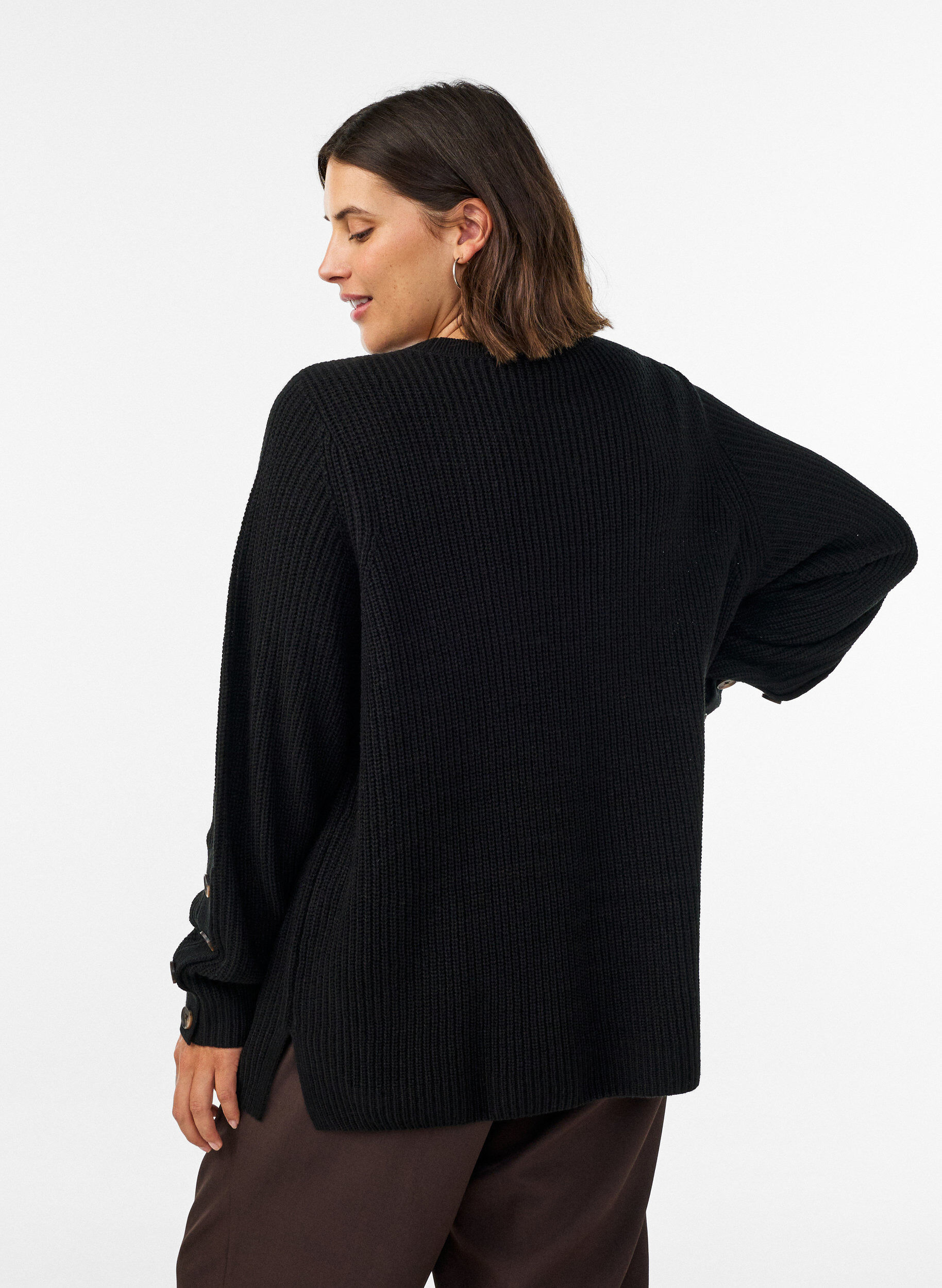 ZizziBlouse en maille c&ocirc;tel&eacute;e avec d&eacute;tails de boutons, Noir, Model image number 2