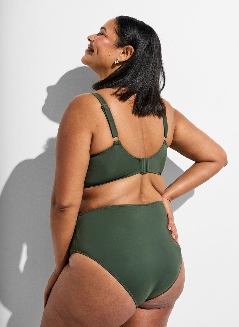 Bas de bikini Tai taille haute avec d&eacute;tail dor&eacute;, Vert, Model image number 1