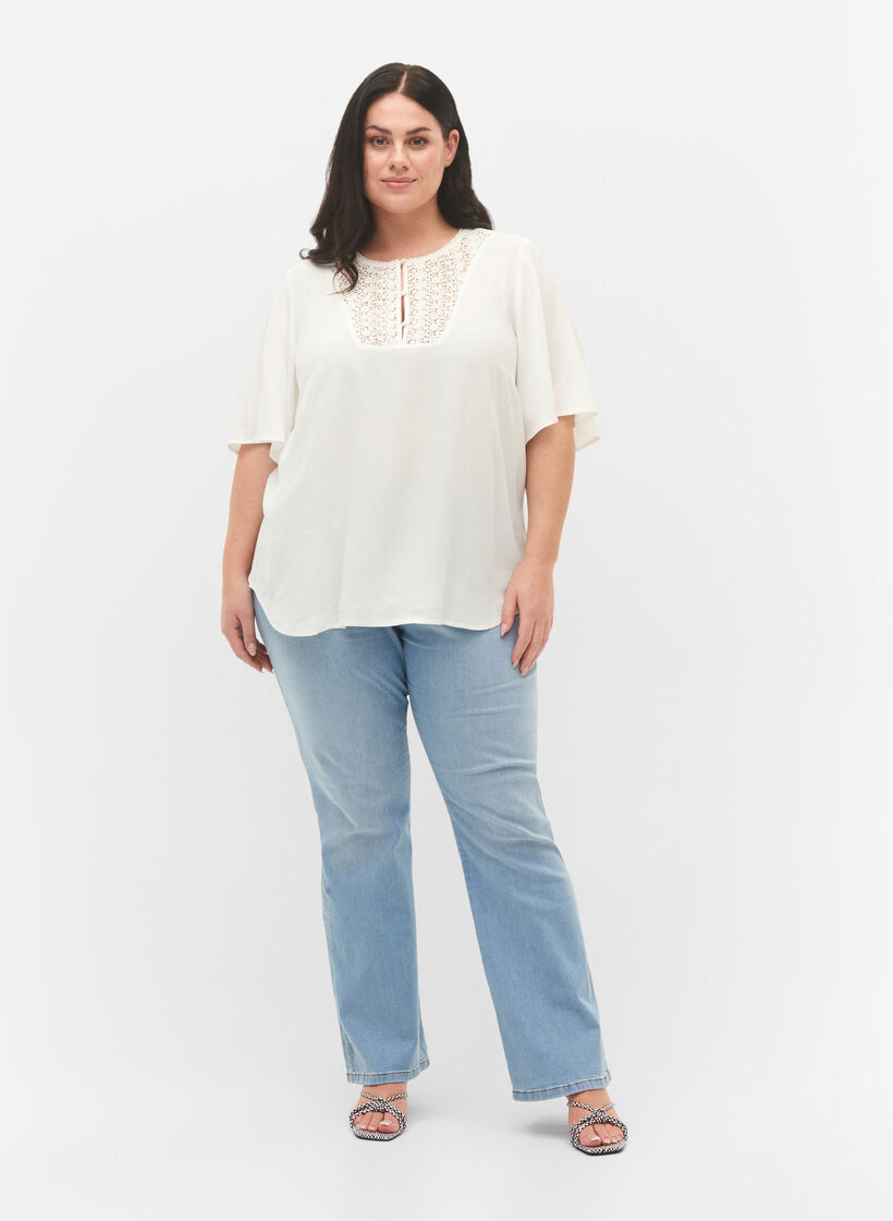 Blouse en viscose à manches mi-longues et détail brodé, Snow White, Model image number 2