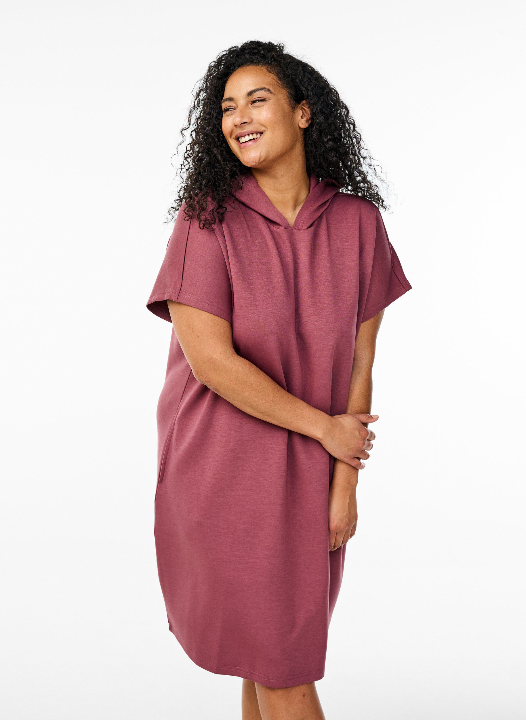 Zizzi Robe sweat &agrave; manches courtes en m&eacute;lange de modal, Marron, Model image number 0