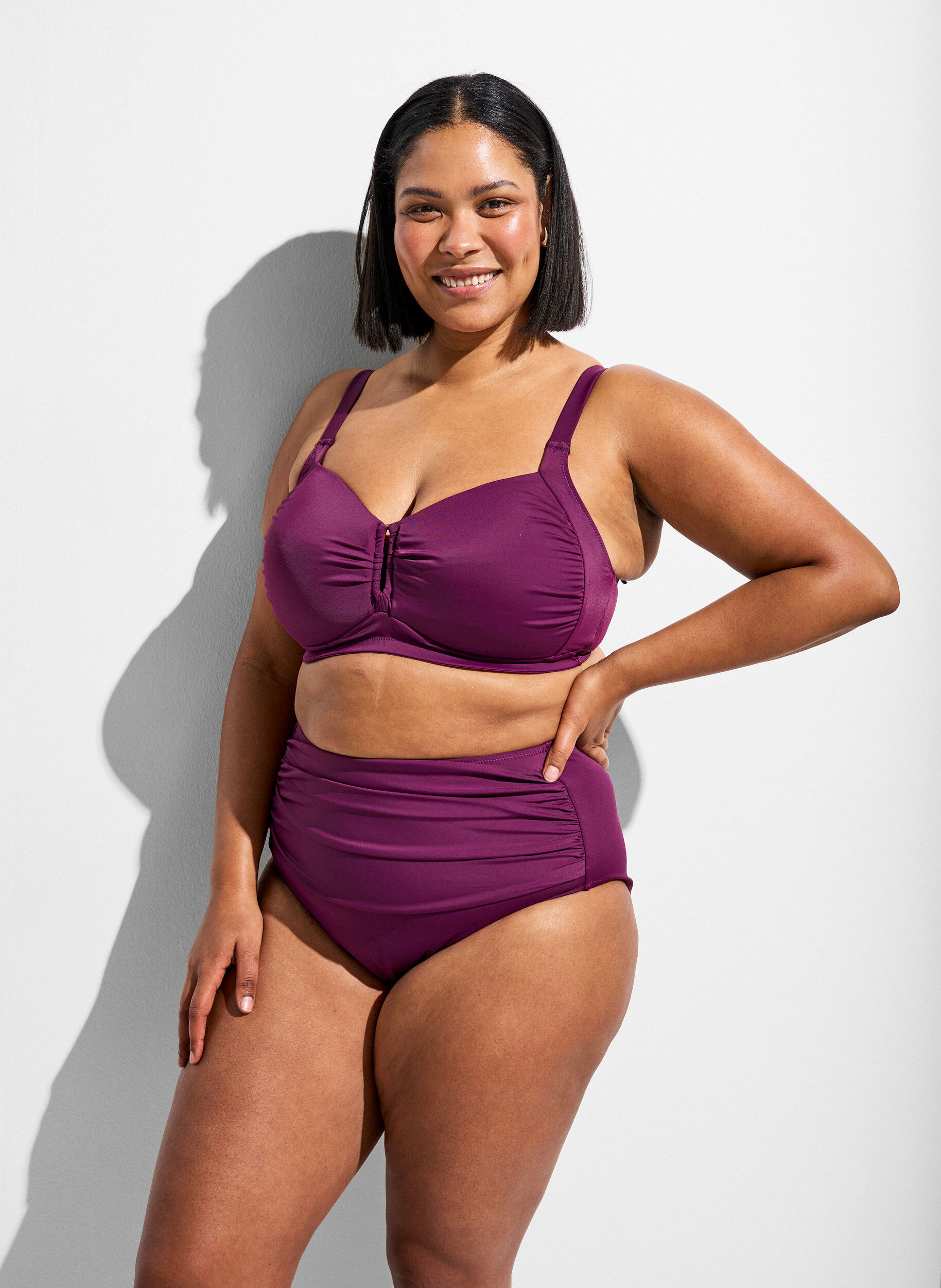 ZizziHaut de bikini rembourr&eacute; avec d&eacute;tail anneau, Violet, Model image number 1
