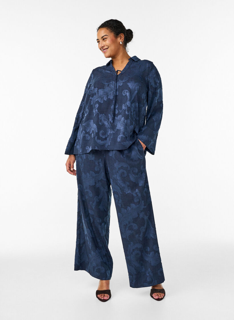 Blouse &agrave; motif tiss&eacute; textur&eacute; et col en V, Bleu, Model image number 1