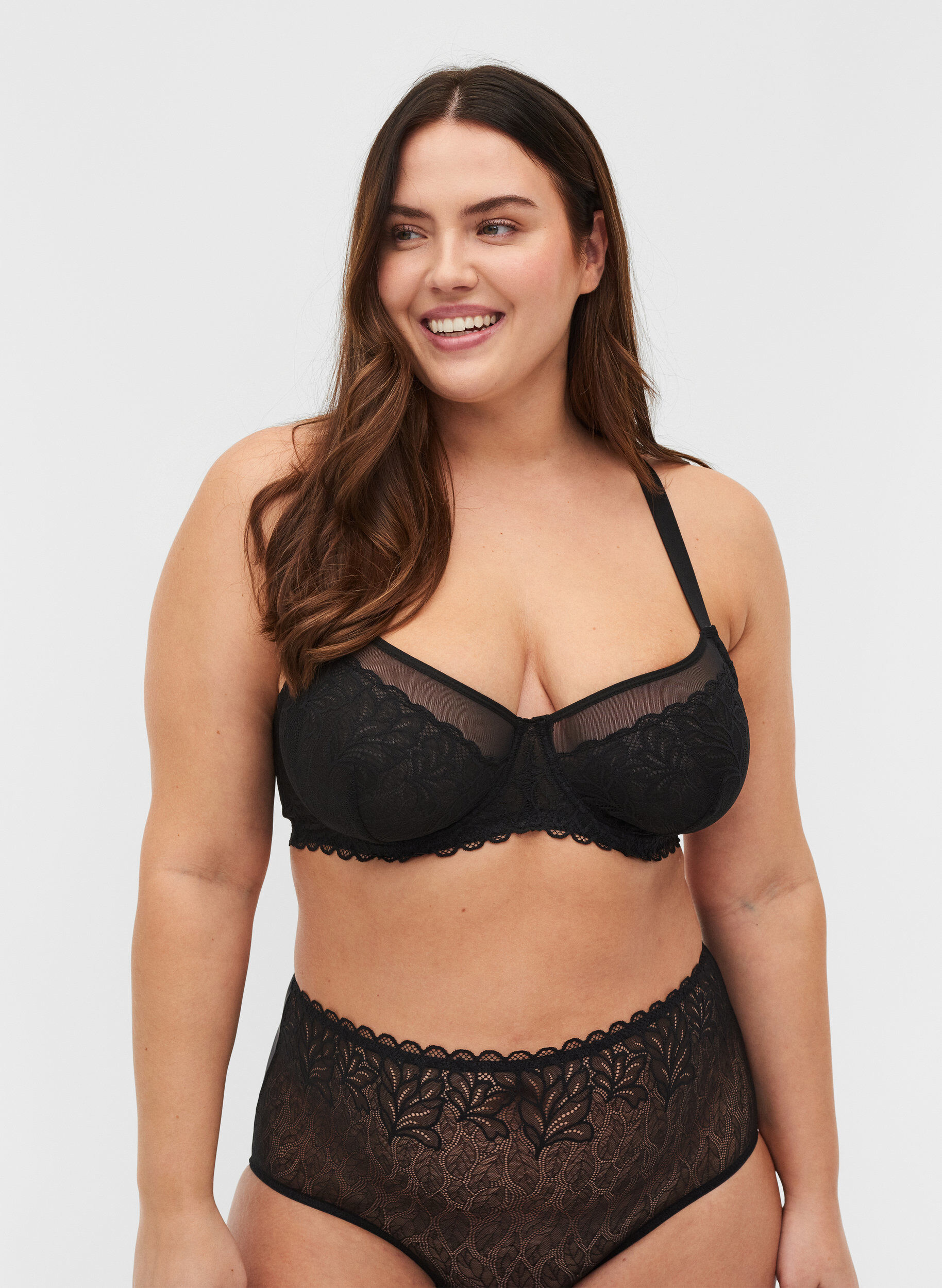 Zizzi Soutien-gorge &agrave; armatures avec dentelle, Black, Model image number 0