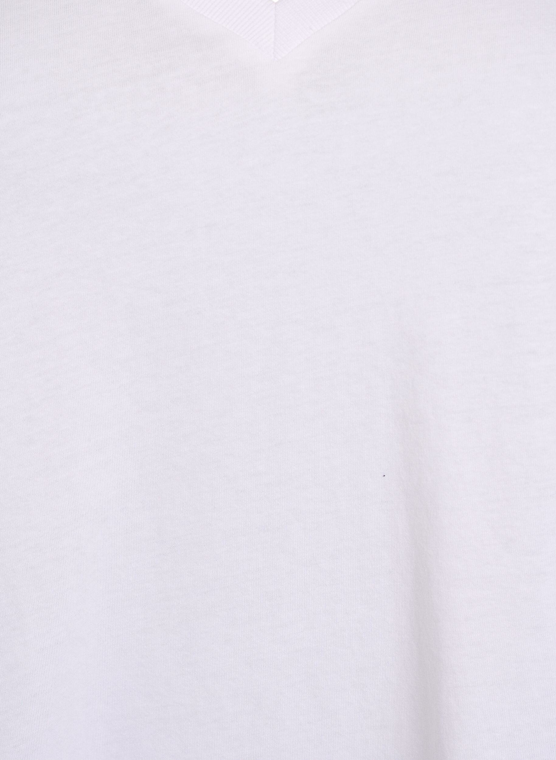 Zizzi T-shirt en coton simple avec encolure en V, Blanc, Packshot image number 2