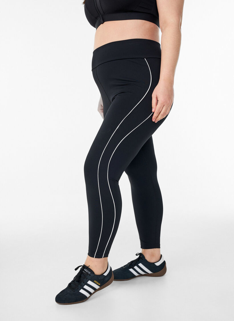 Legging de training 7/8 avec passepoil contrastant, Noir, Model image number 0