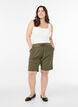 Short en coton ample avec poches, Vert, Model image number 1