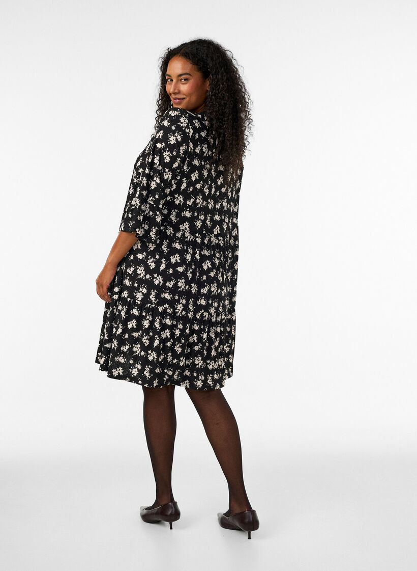 Robe courte en jersey coupe A &agrave; imprim&eacute; int&eacute;gral, Noir, Model image number 2