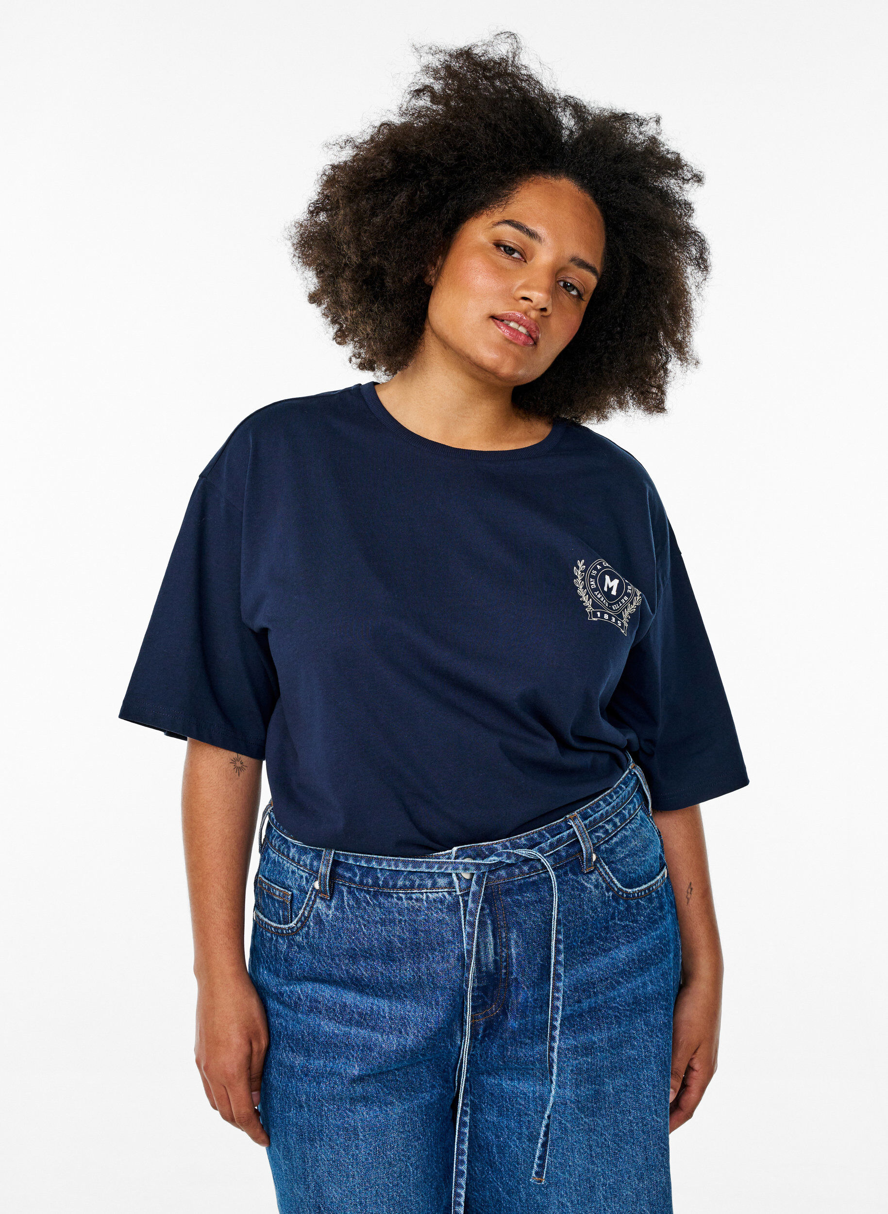 Zizzi T-shirt oversize avec impression au dos, Bleu, Model image number 0