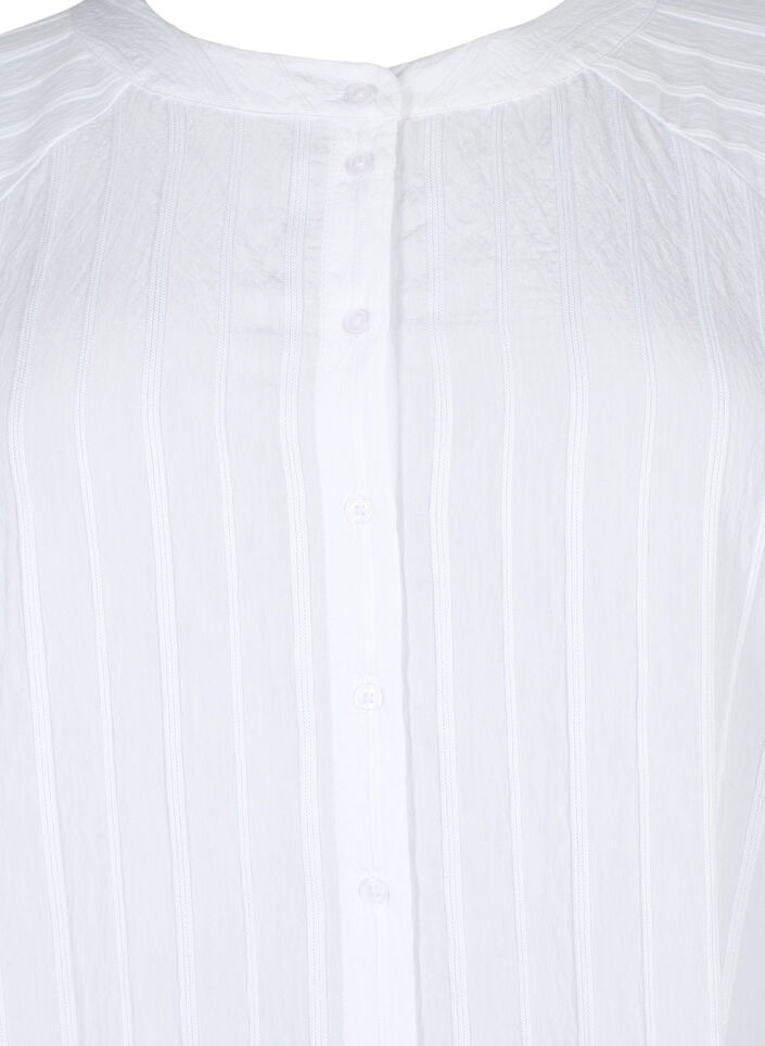 Chemise longue en viscose à structure rayée, Bright White, Packshot image number 2