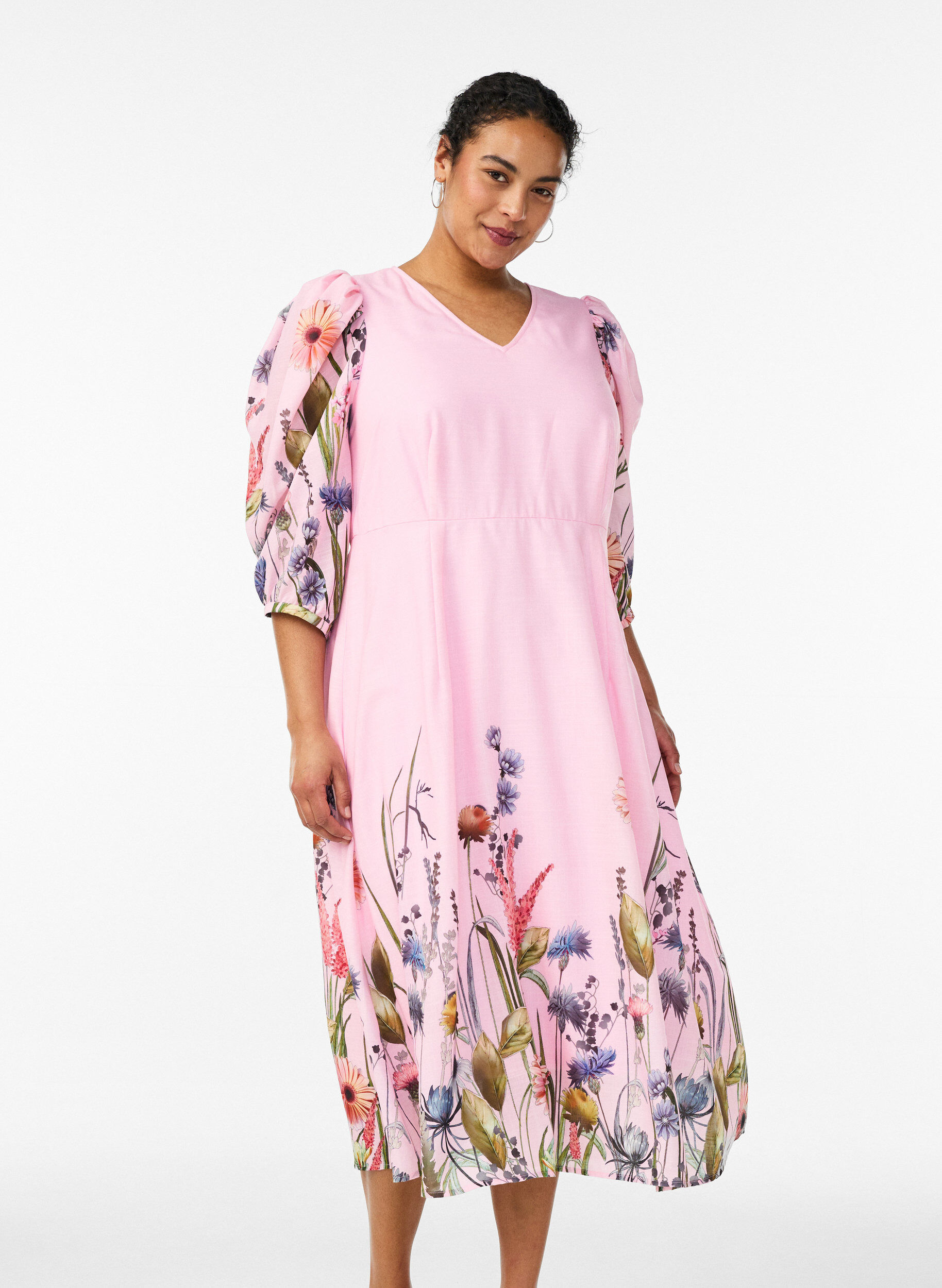 Zizzi Robe midi taille empire &agrave; imprim&eacute; floral, Rose, Model image number 0