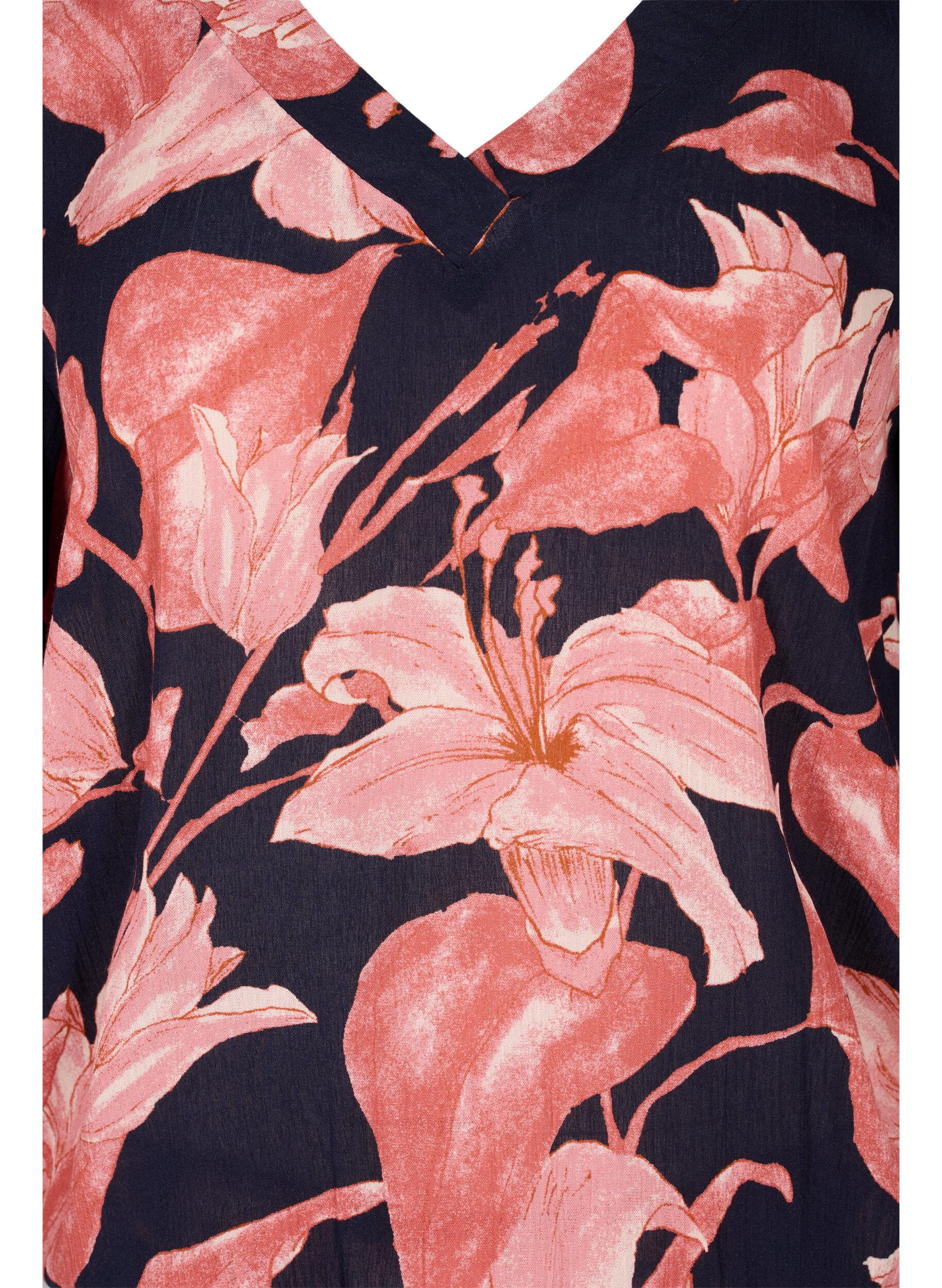 Zizzi Blouse en viscose avec smock, N. Sky Sketch Flower, Packshot image number 2