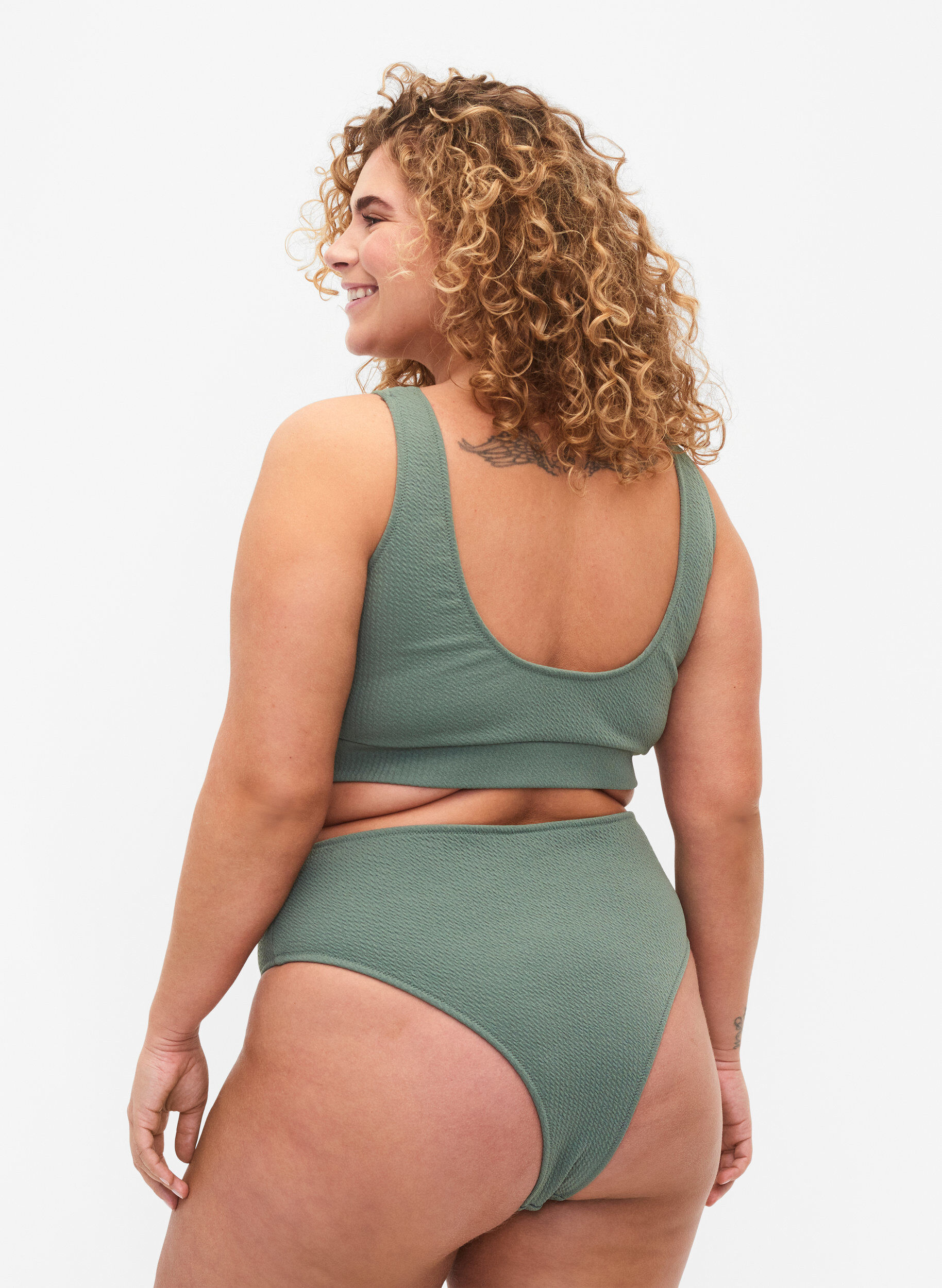 Zizzi Bas de bikini avec structure en cr&ecirc;pe, Vert clair, Model image number 1