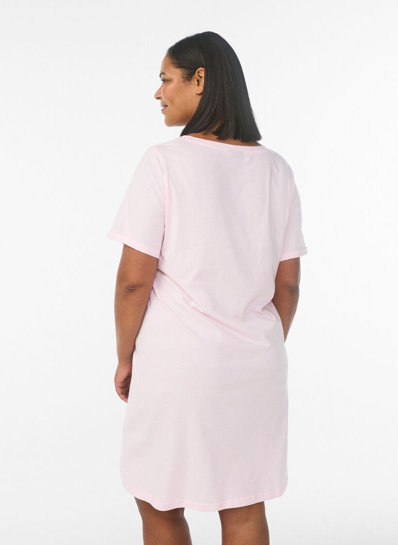 Chemise de nuit &agrave; manches courtes en coton biologique, Rose, Model image number 2