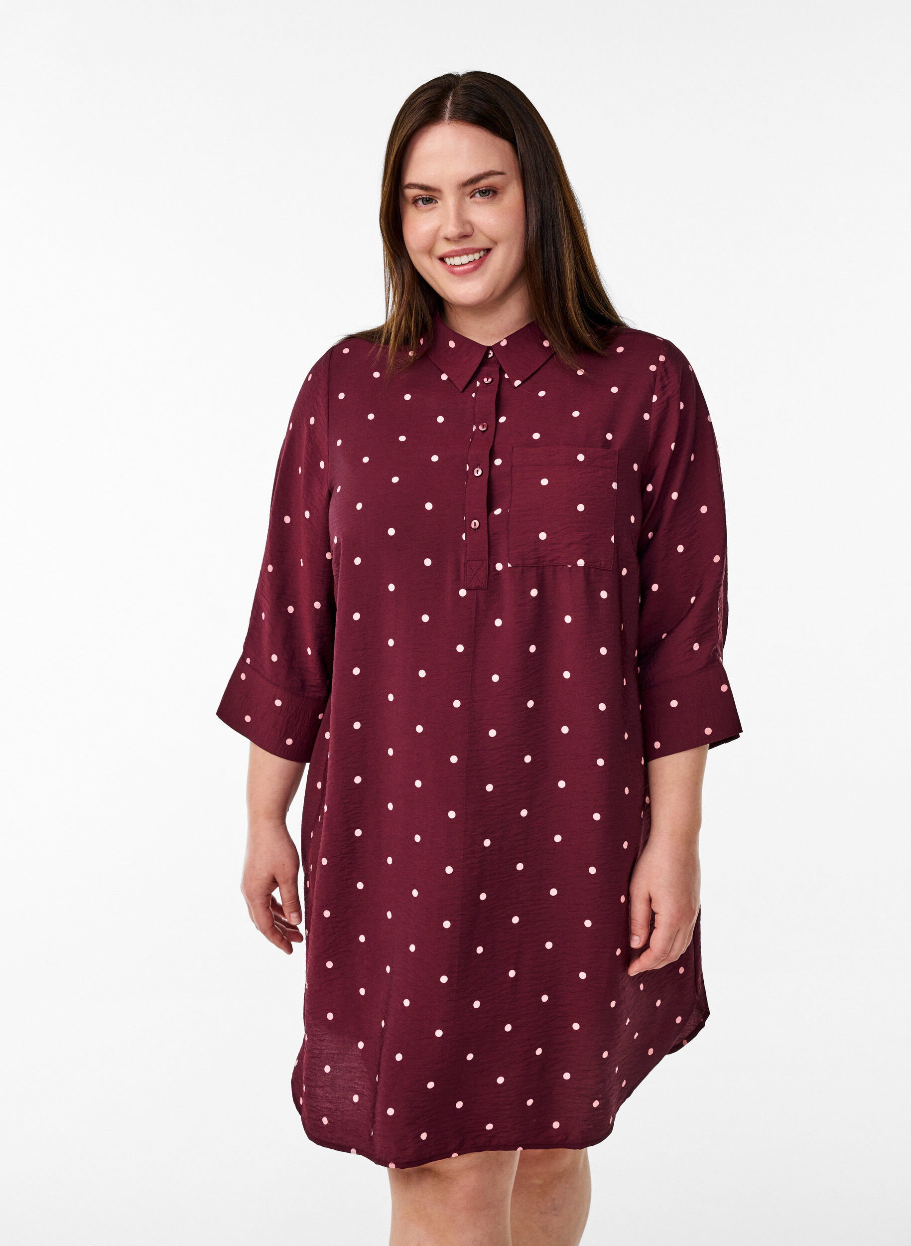 Robe courte avec col et poche poitrine, Bordeaux, Model