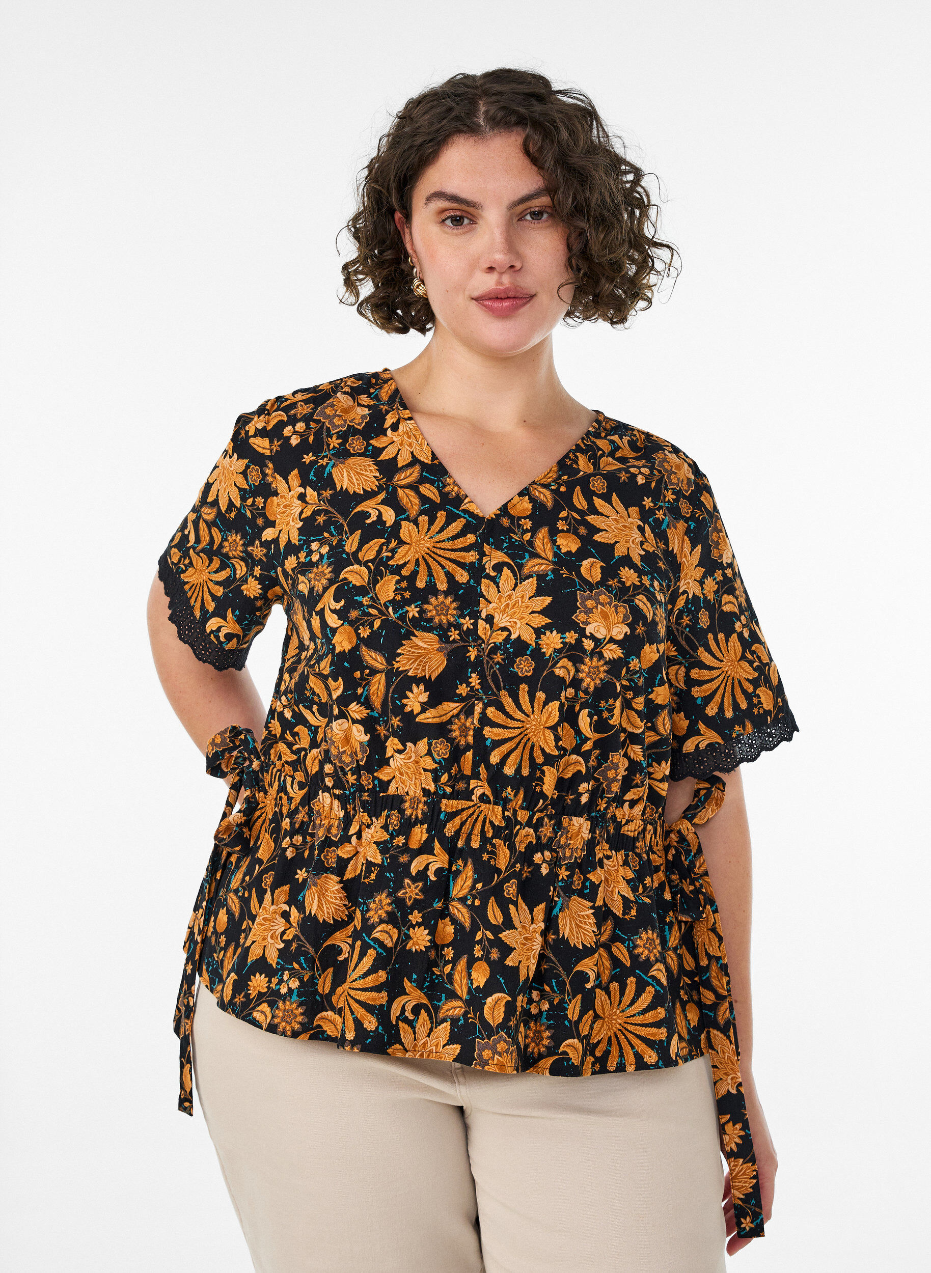Blouse fleurie en coton avec lien &agrave; nouer, Orange, Model
