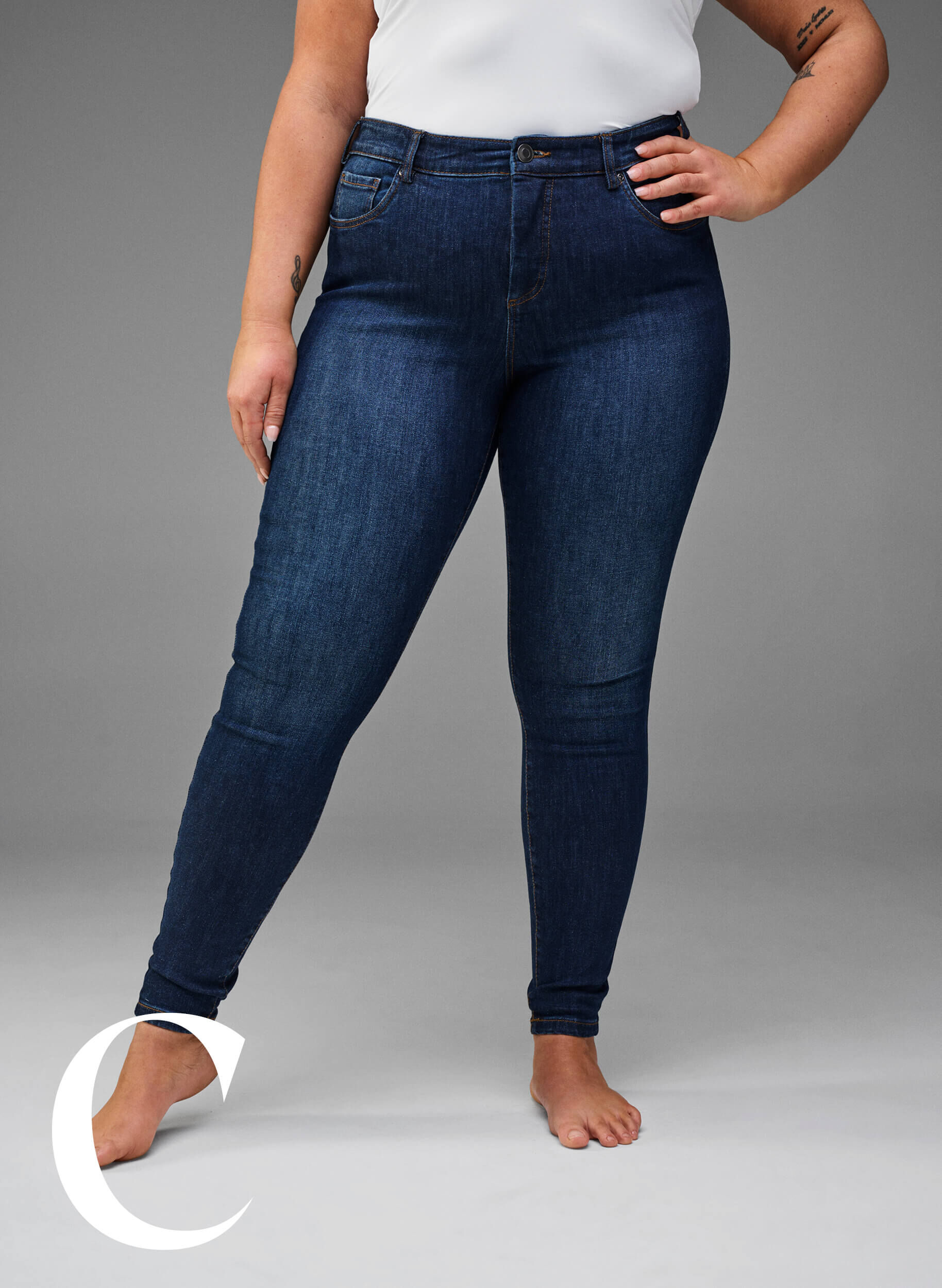 Zizzi Jean super slim &agrave; taille haute, Dark Blue, Model image number 6