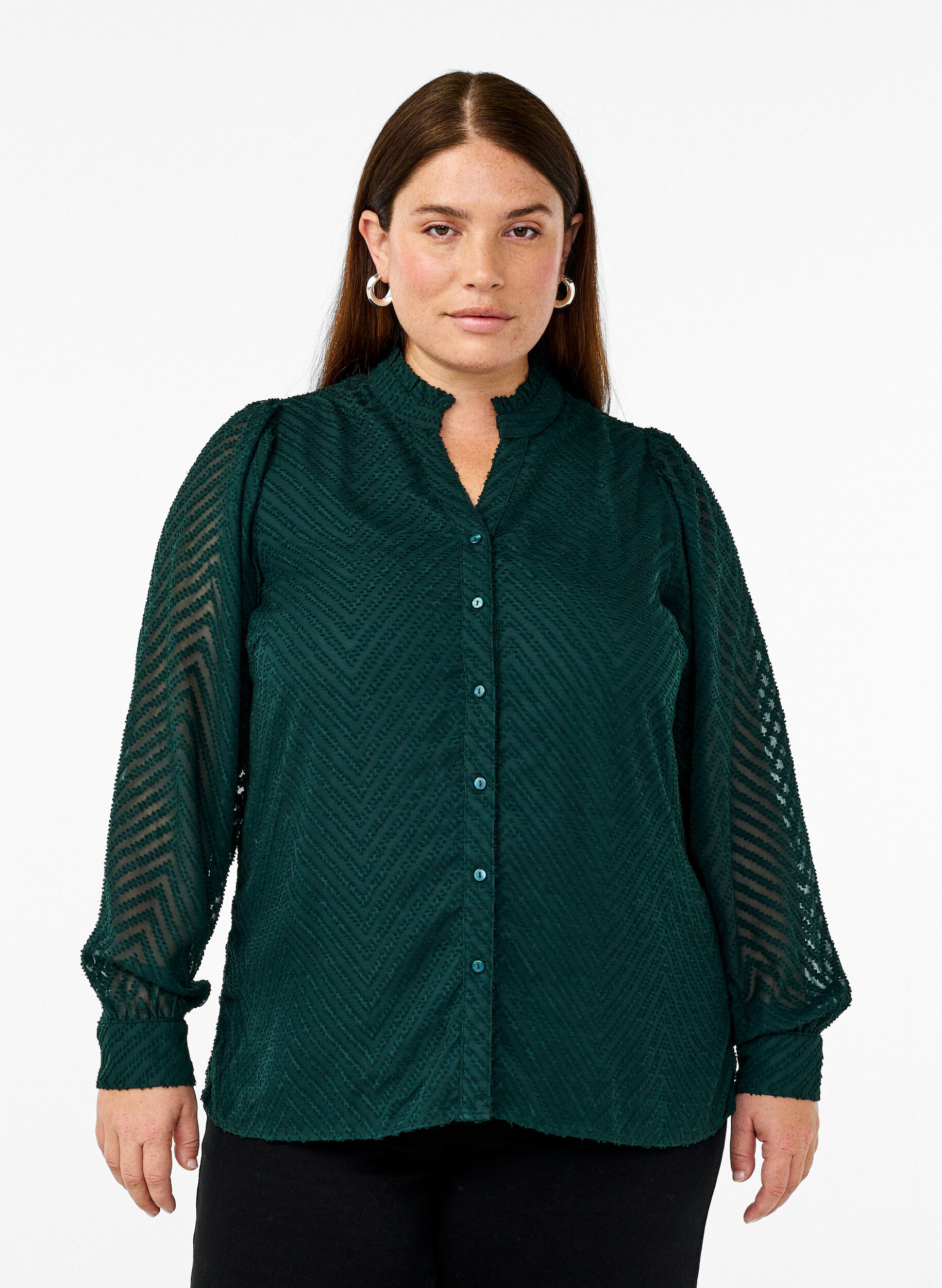 Zizzi Chemise textur&eacute;e &agrave; col jabot, Vert fonc&eacute;, Model image number 0