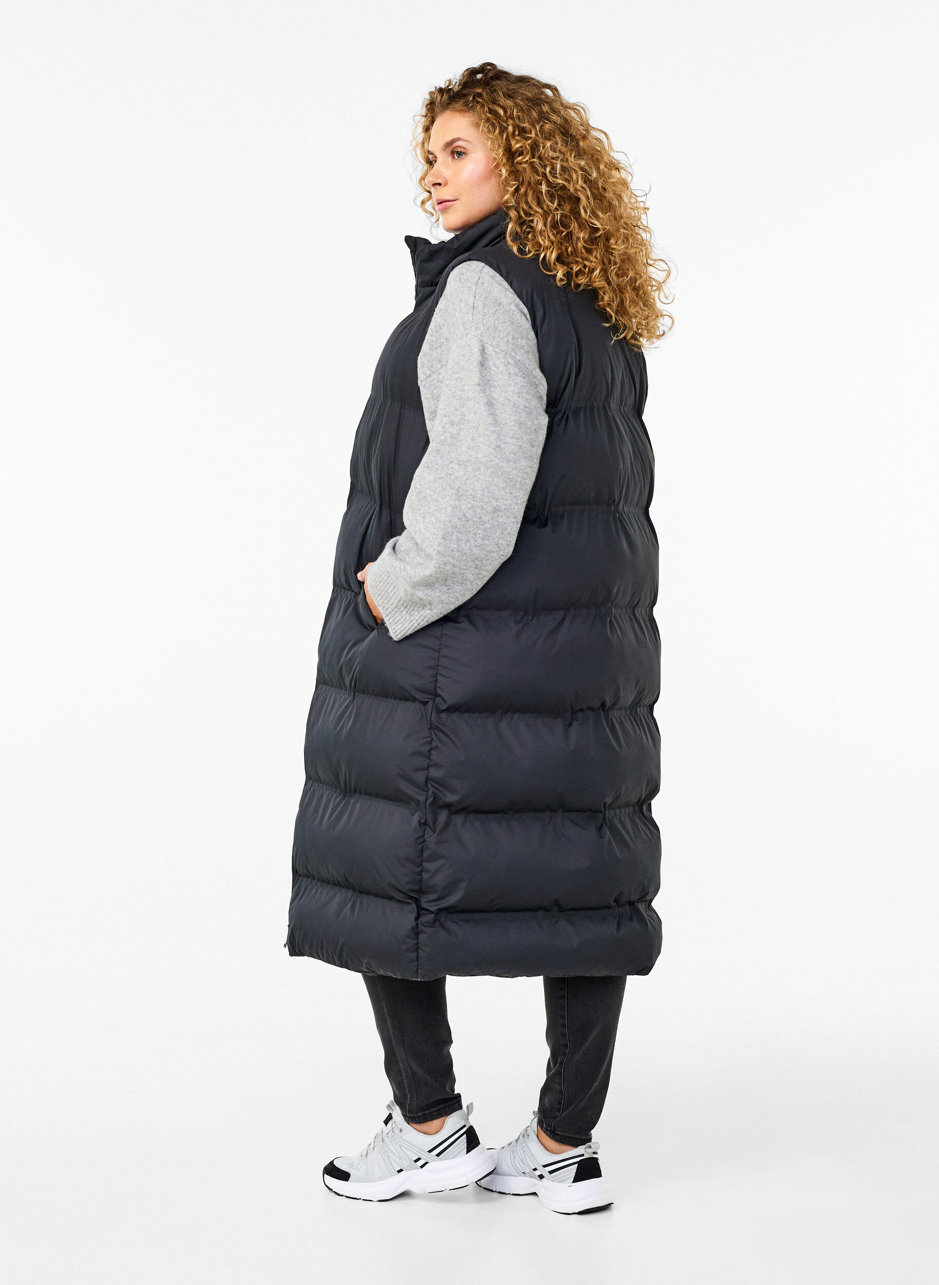 ZizziGilet long avec poches et fermeture &eacute;clair &agrave; double sens, Noir, Model image number 1