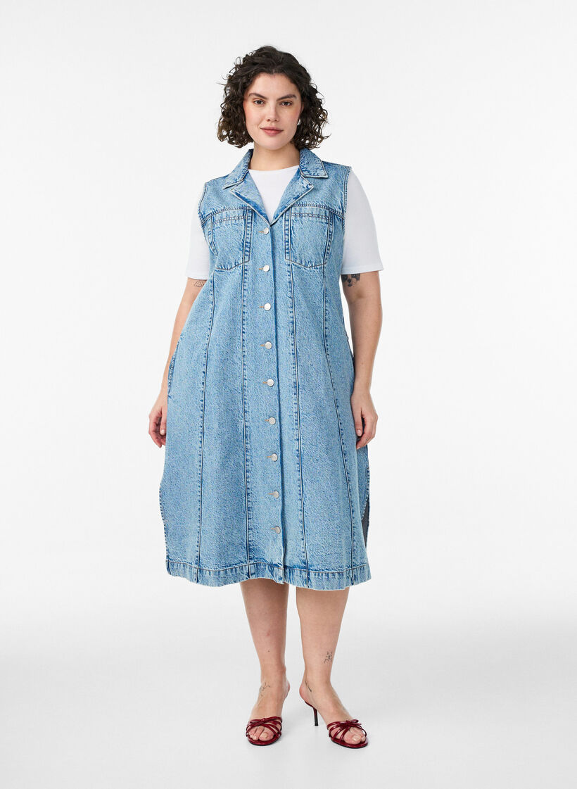 Robe en jean sans manches avec fermeture boutonn&eacute;e et fentes, Bleu Clair, Model