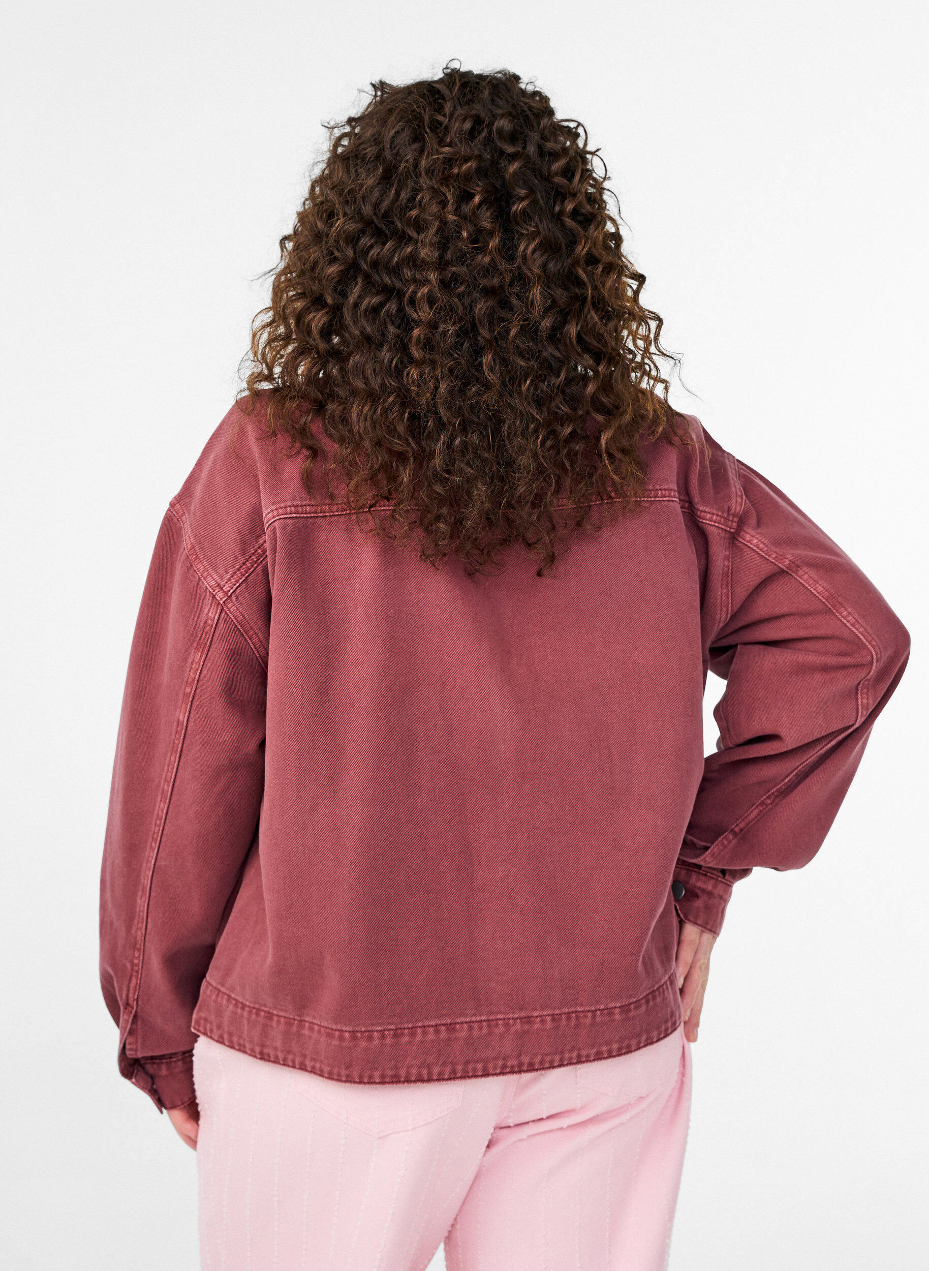 Zizzi Veste en denim color&eacute; avec fermeture zipp&eacute;e, Rose poudr&eacute;e, Model image number 2