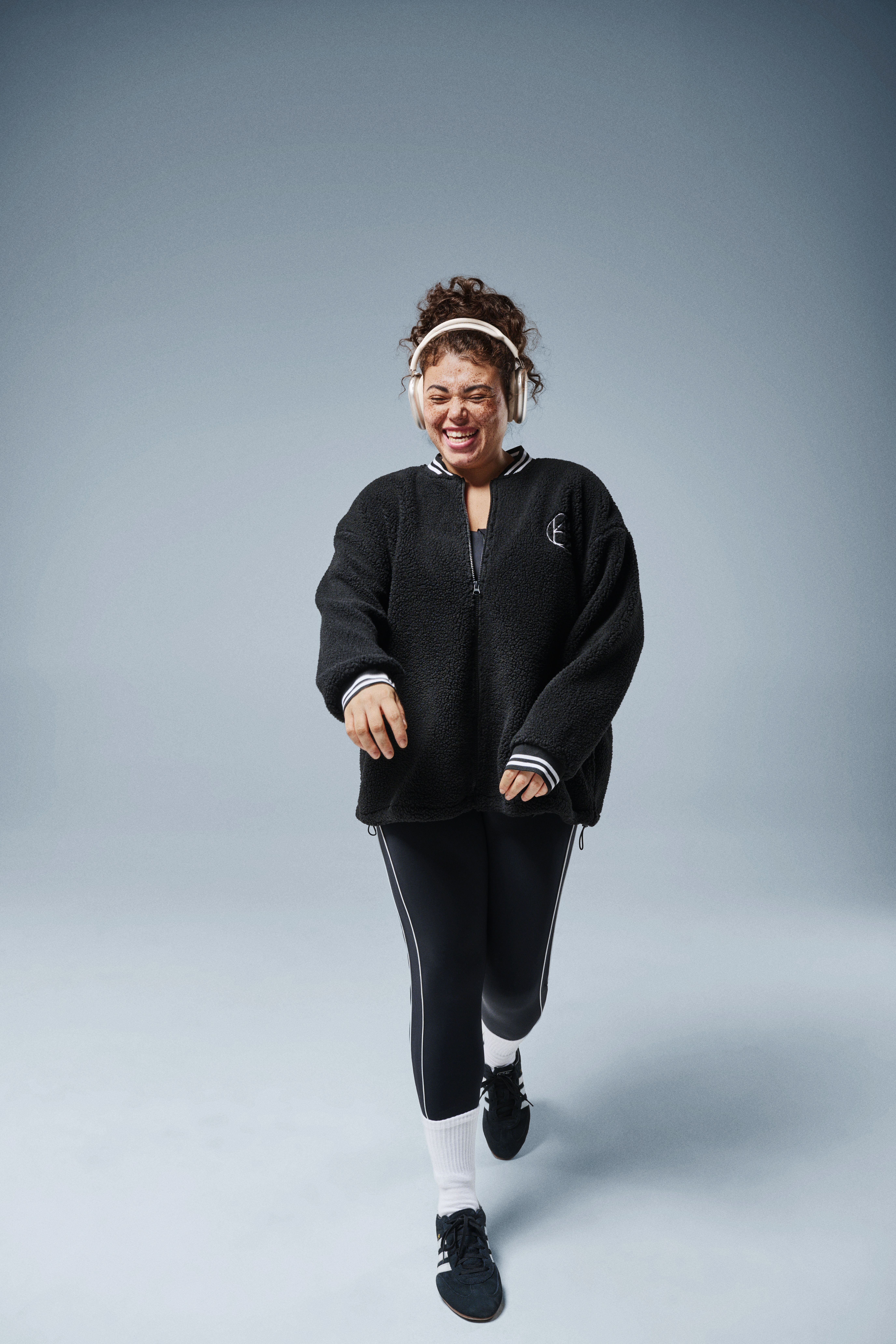 Zizzi Veste en polaire Teddy avec d&eacute;tails ray&eacute;s, , Model