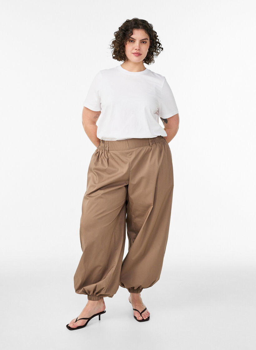 Pantalon ballon taille haute avec ceinture &eacute;lastique, Marron, Model image number 0