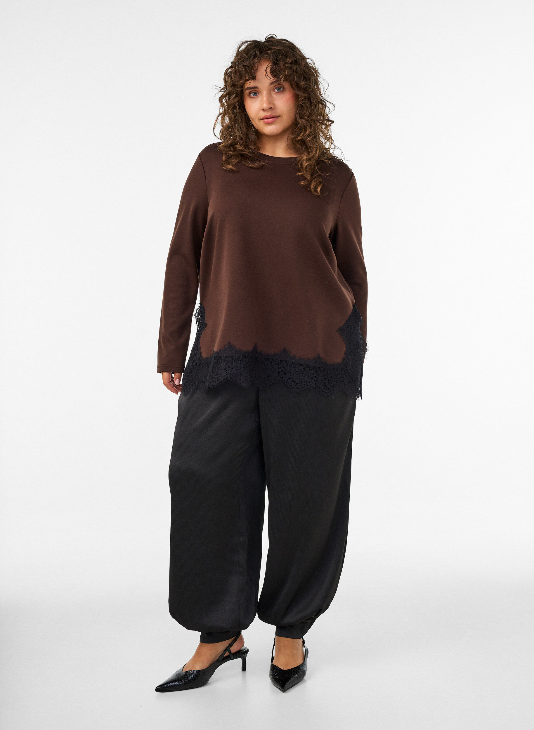 ZizziBlouse en jersey avec dentelle, Marron, Model image number 1