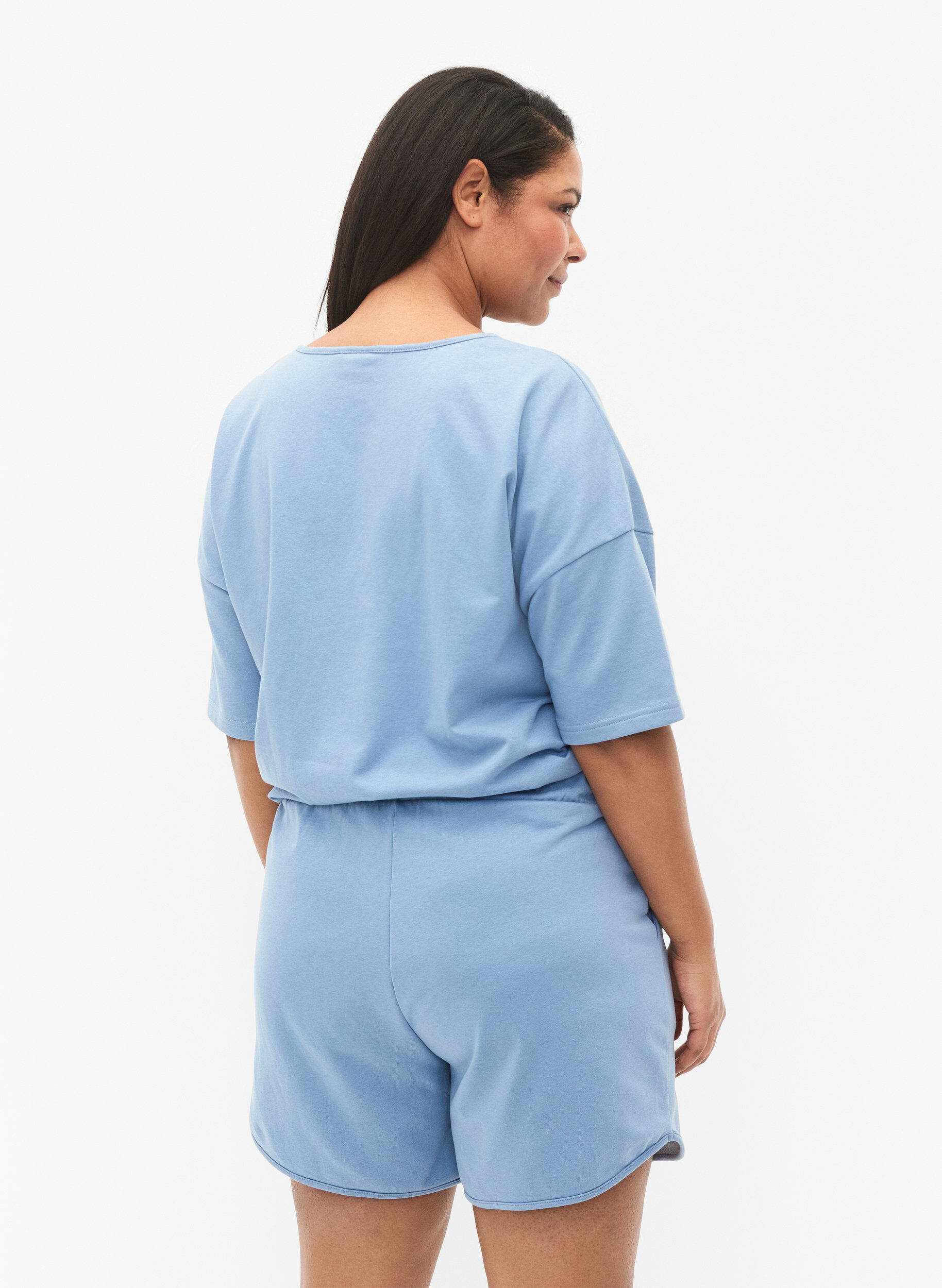 Zizzi Short de couleur unie avec poches, Faded Denim, Model image number 1