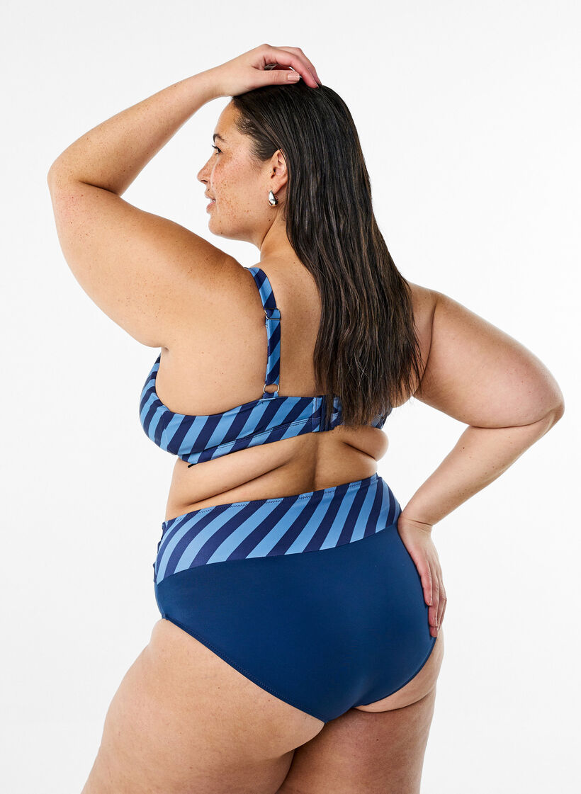 Bas de bikini avec d&eacute;tails cache-c&oelig;ur, Bleu, Model image number 2