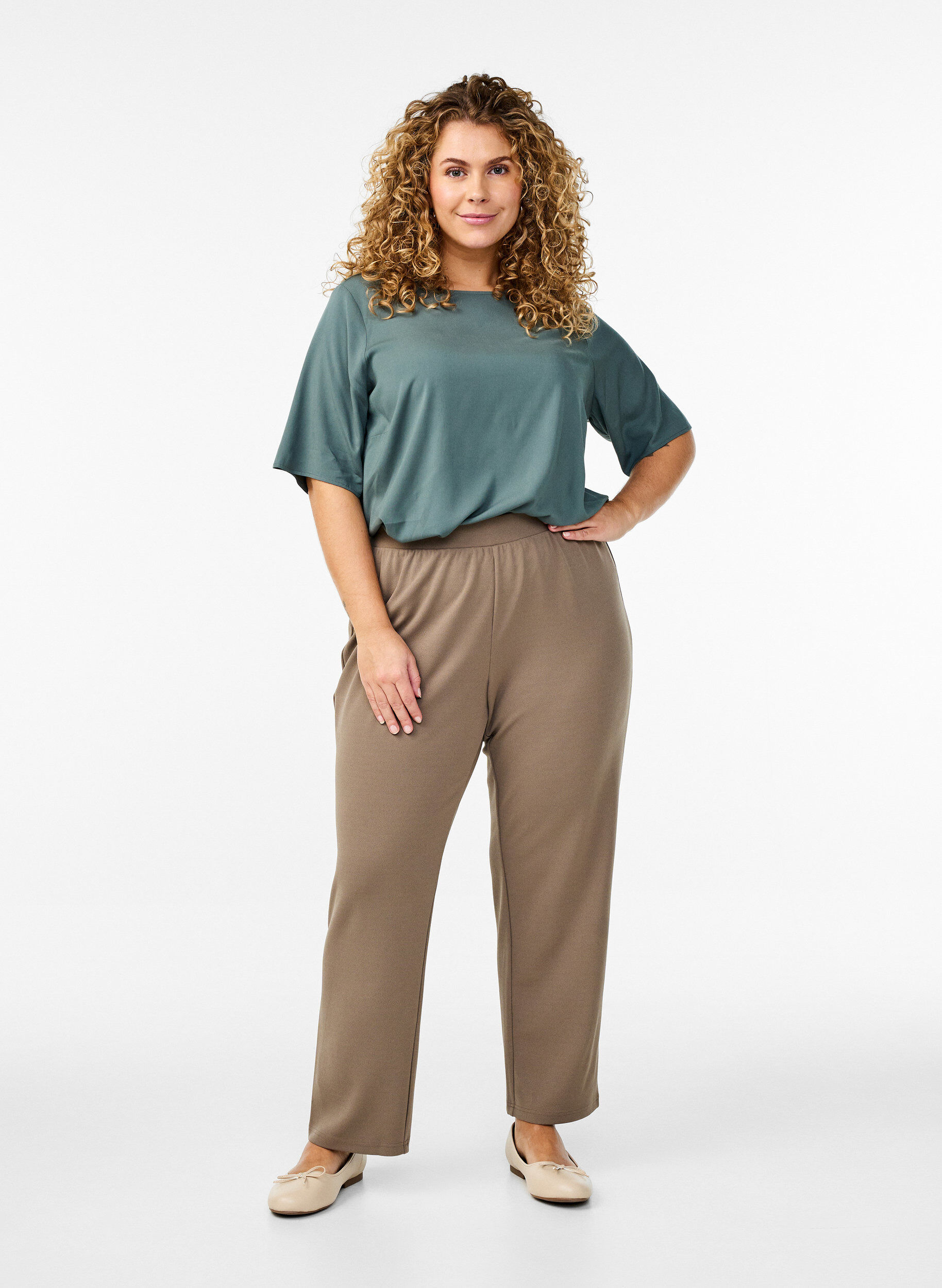 Pantalon &agrave; coupe droite, Beige, Model