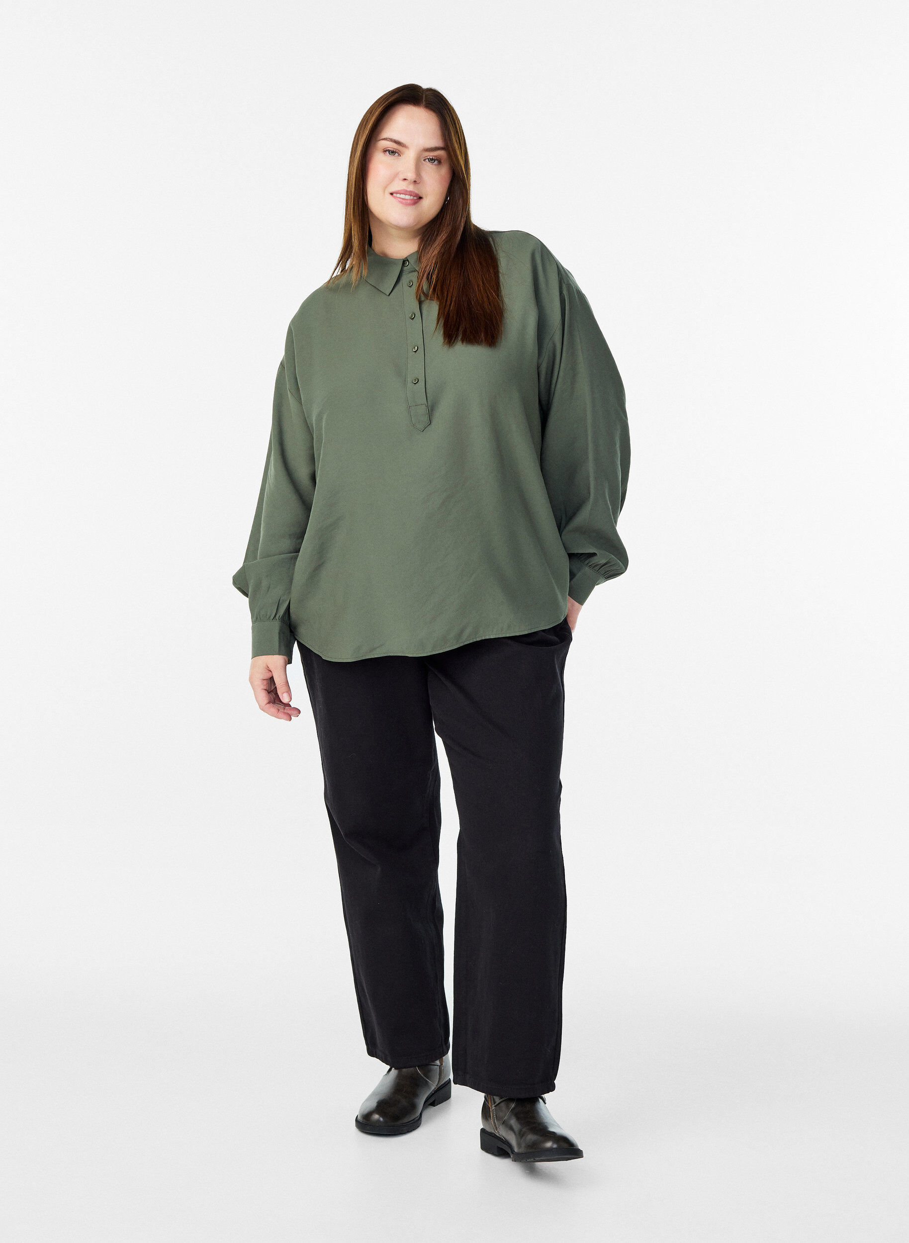 Zizzi Chemisier boutonn&eacute; dans le dos, Vert, Model image number 1