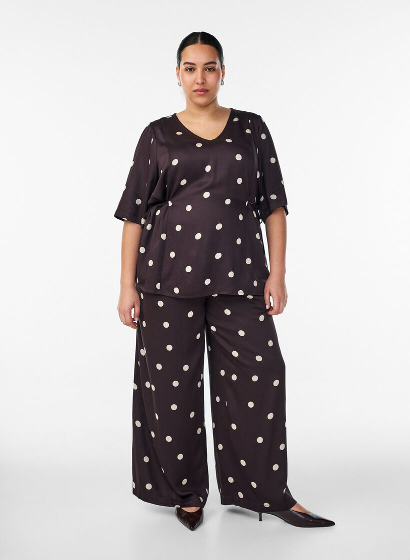 Pantalon en viscose &agrave; pois et &agrave; coupe ample, Marron, Model image number 0