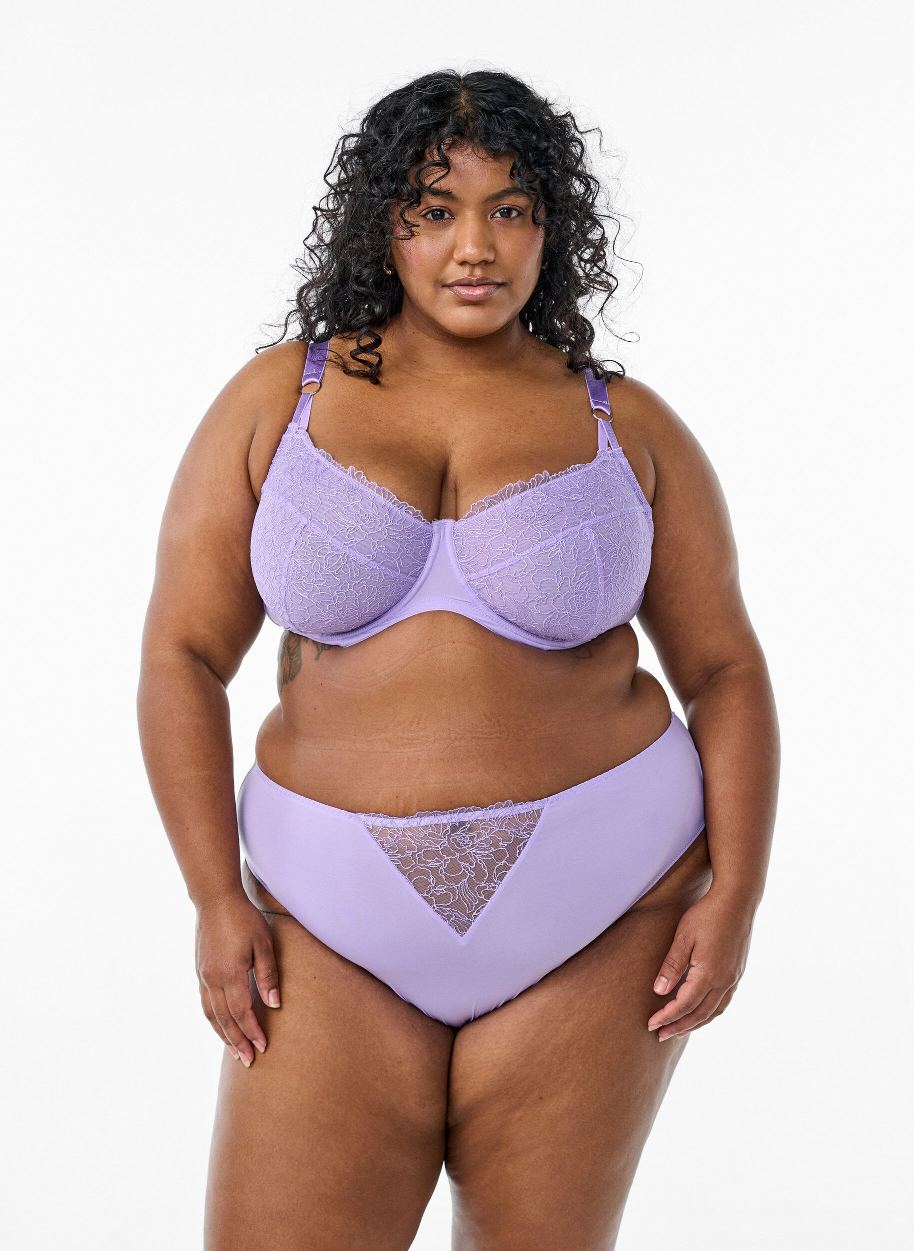 Zizzi Soutien-gorge couvrant en dentelle, Violet, Model image number 1