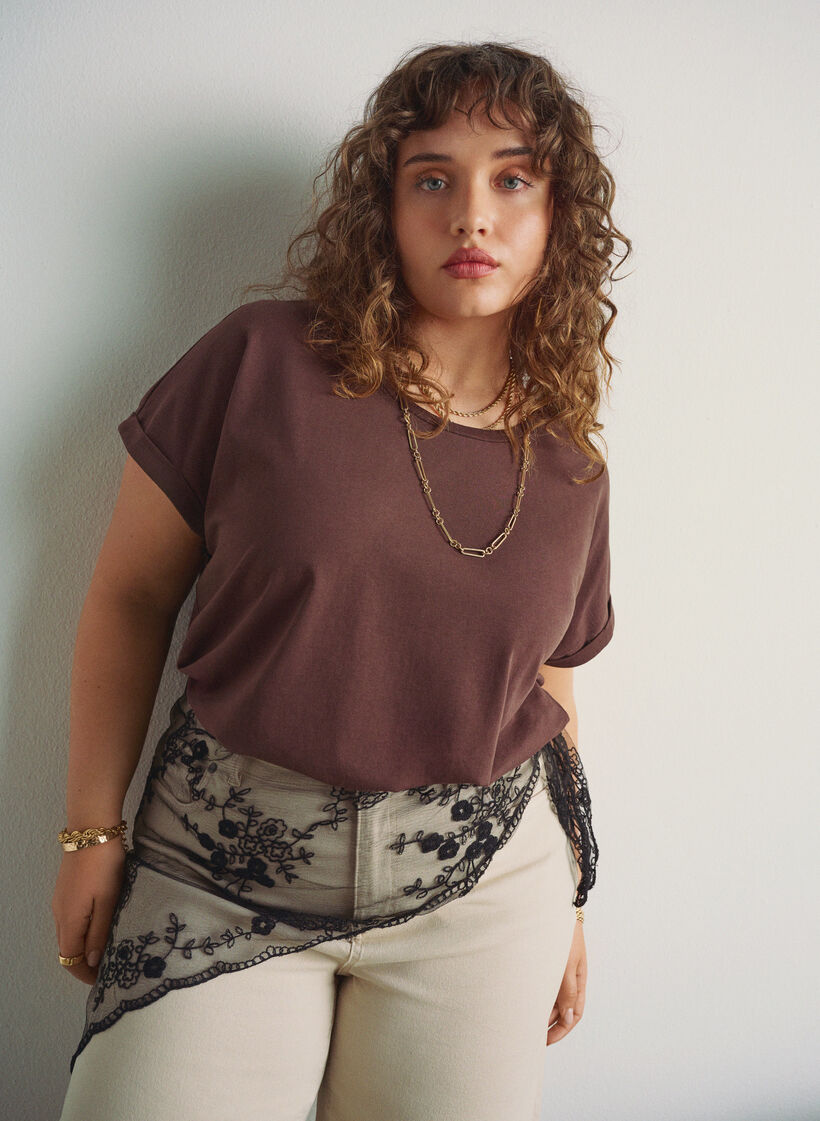 &Eacute;charpe triangulaire en dentelle, Noir, Model image number 0