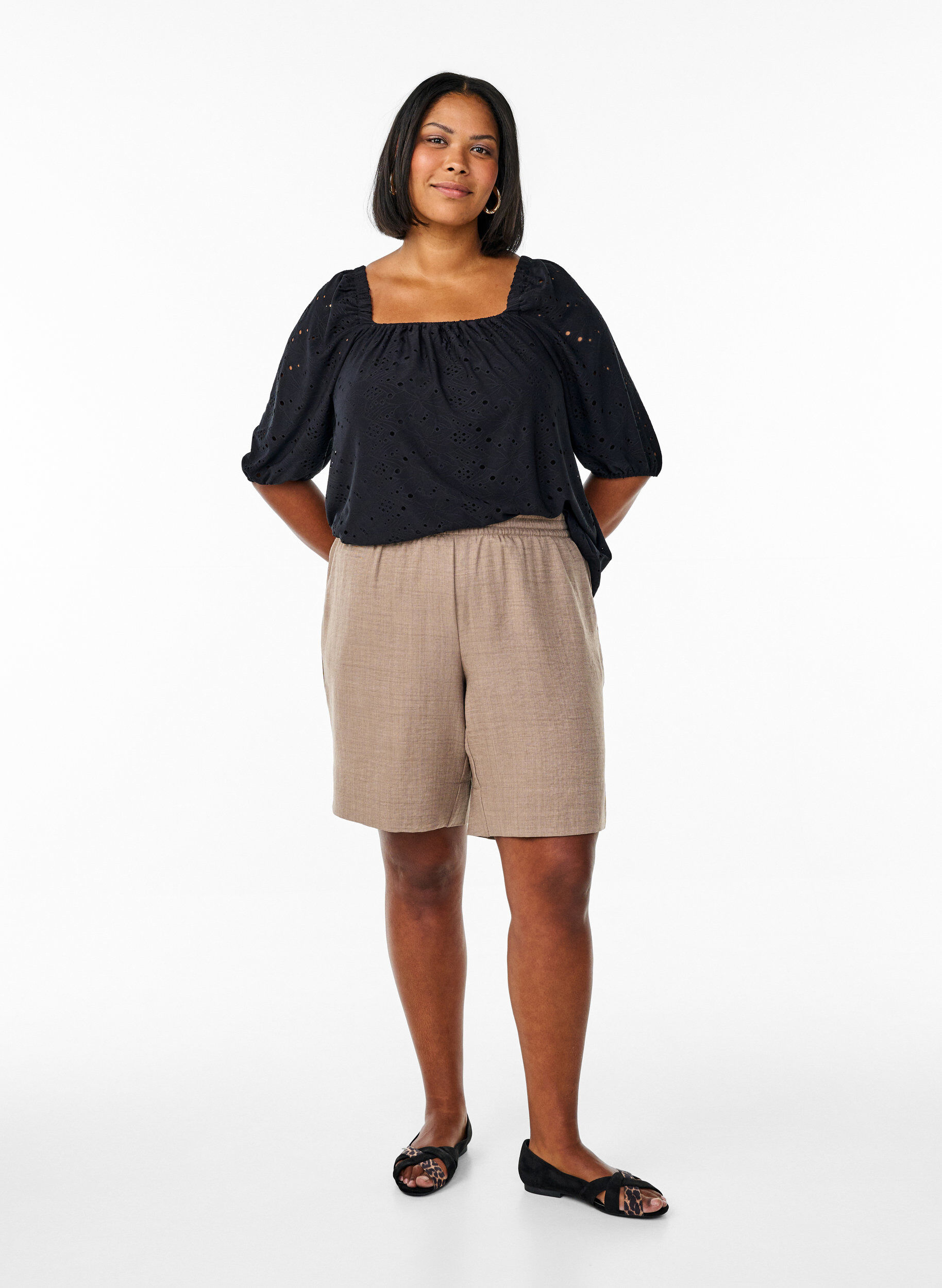 ZizziShort avec poches et taille haute, Marron, Model image number 1