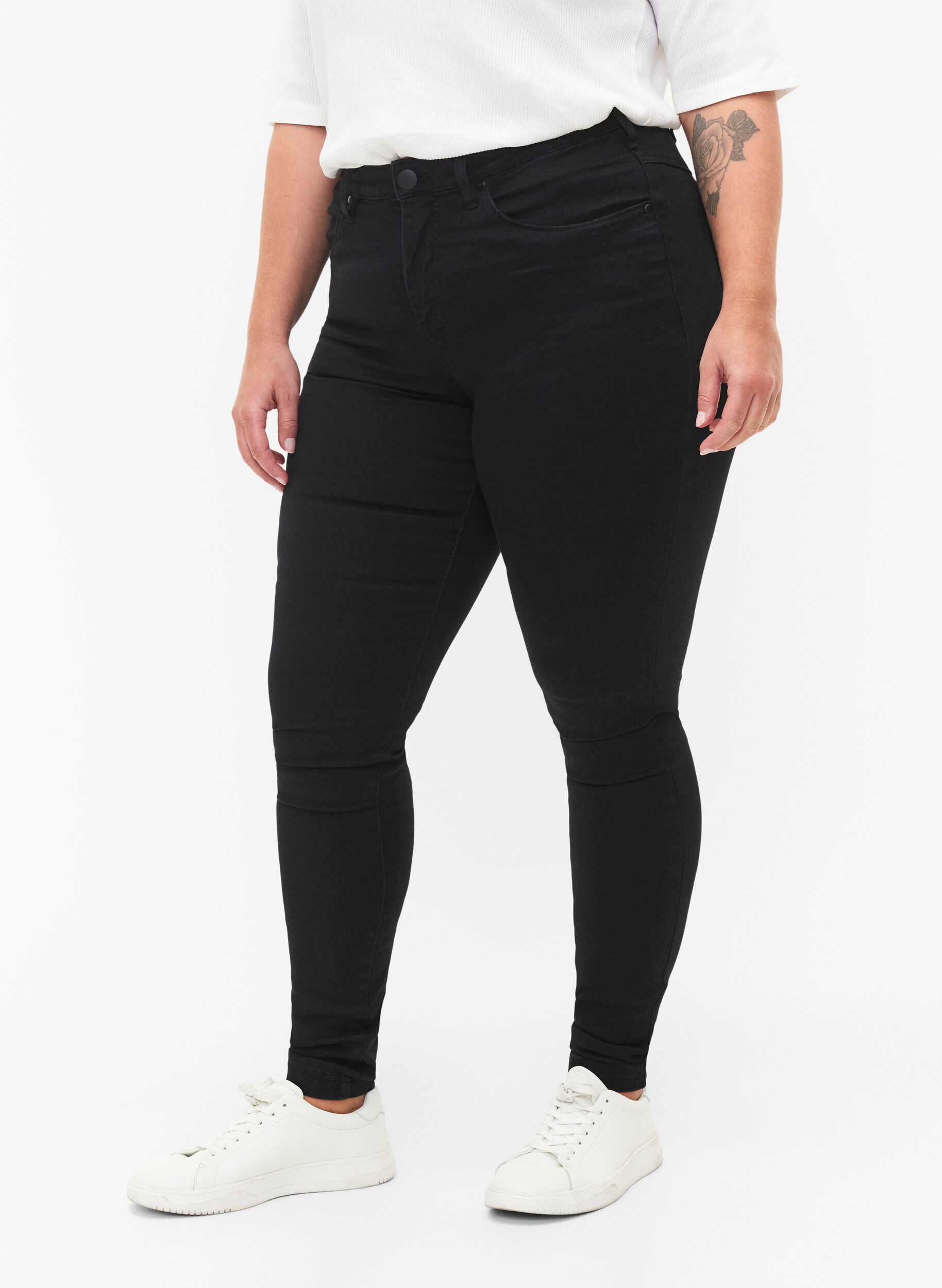Zizzi Jean Amy super slim &agrave; taille haute, Black, Model image number 2