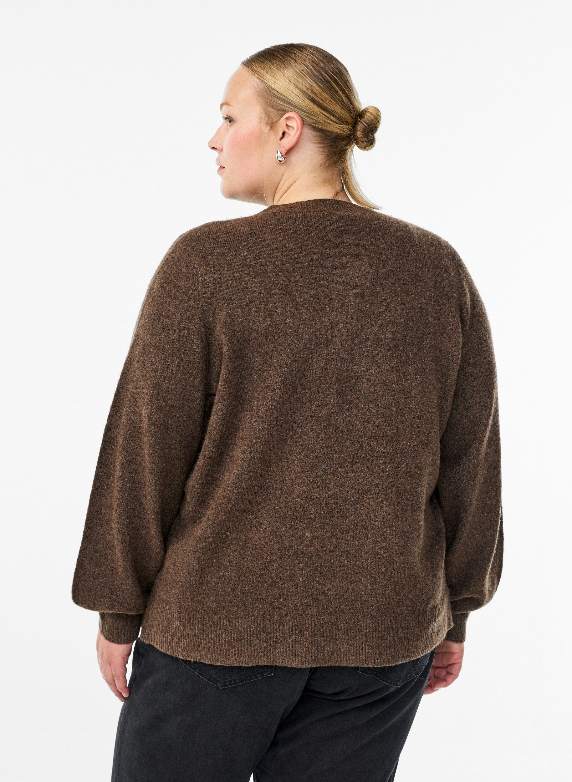 Zizzi Cardigan en maille douce avec boutons dor&eacute;s, Marron, Model image number 2