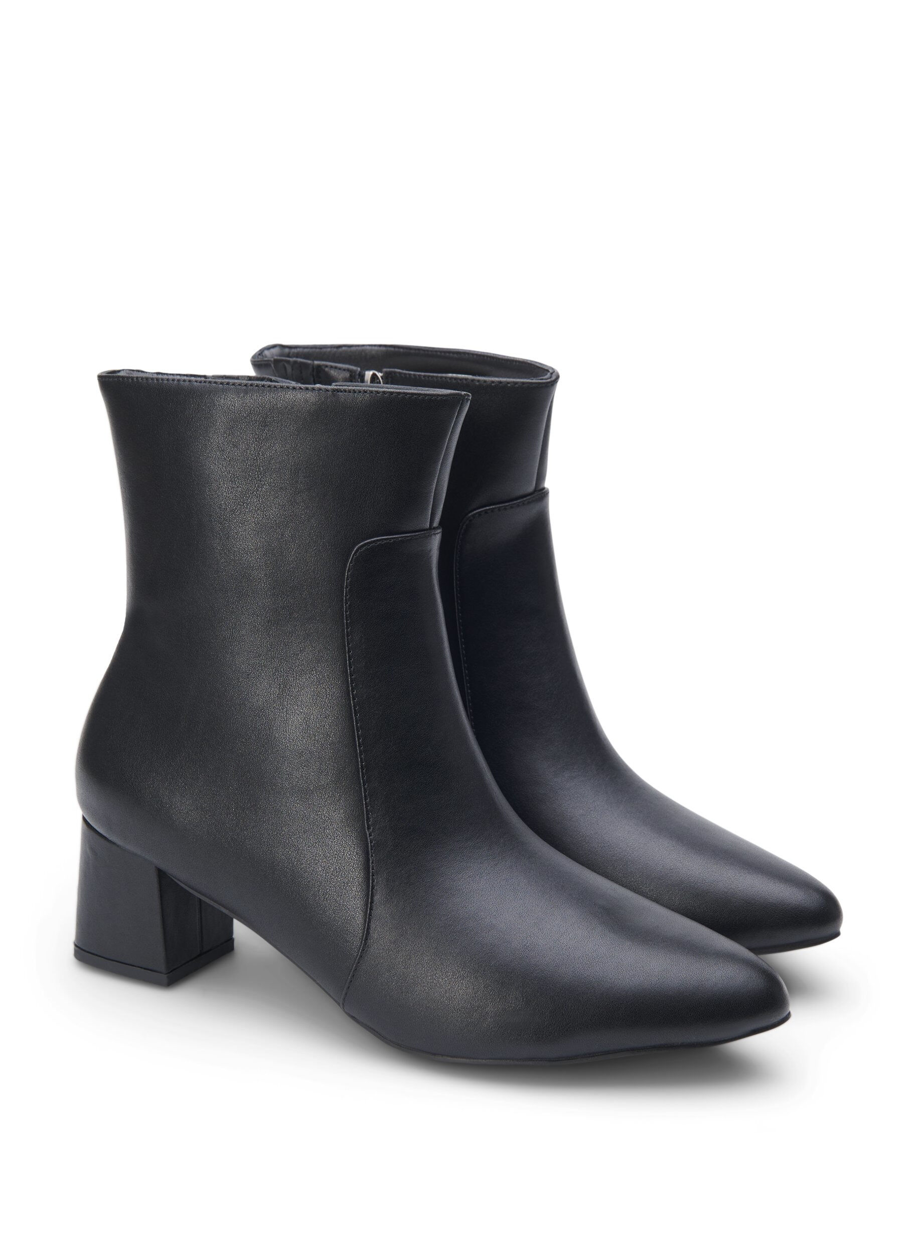 Zizzi Large &ndash; Bottines en cuir &agrave; talon, Black, Packshot image number 1