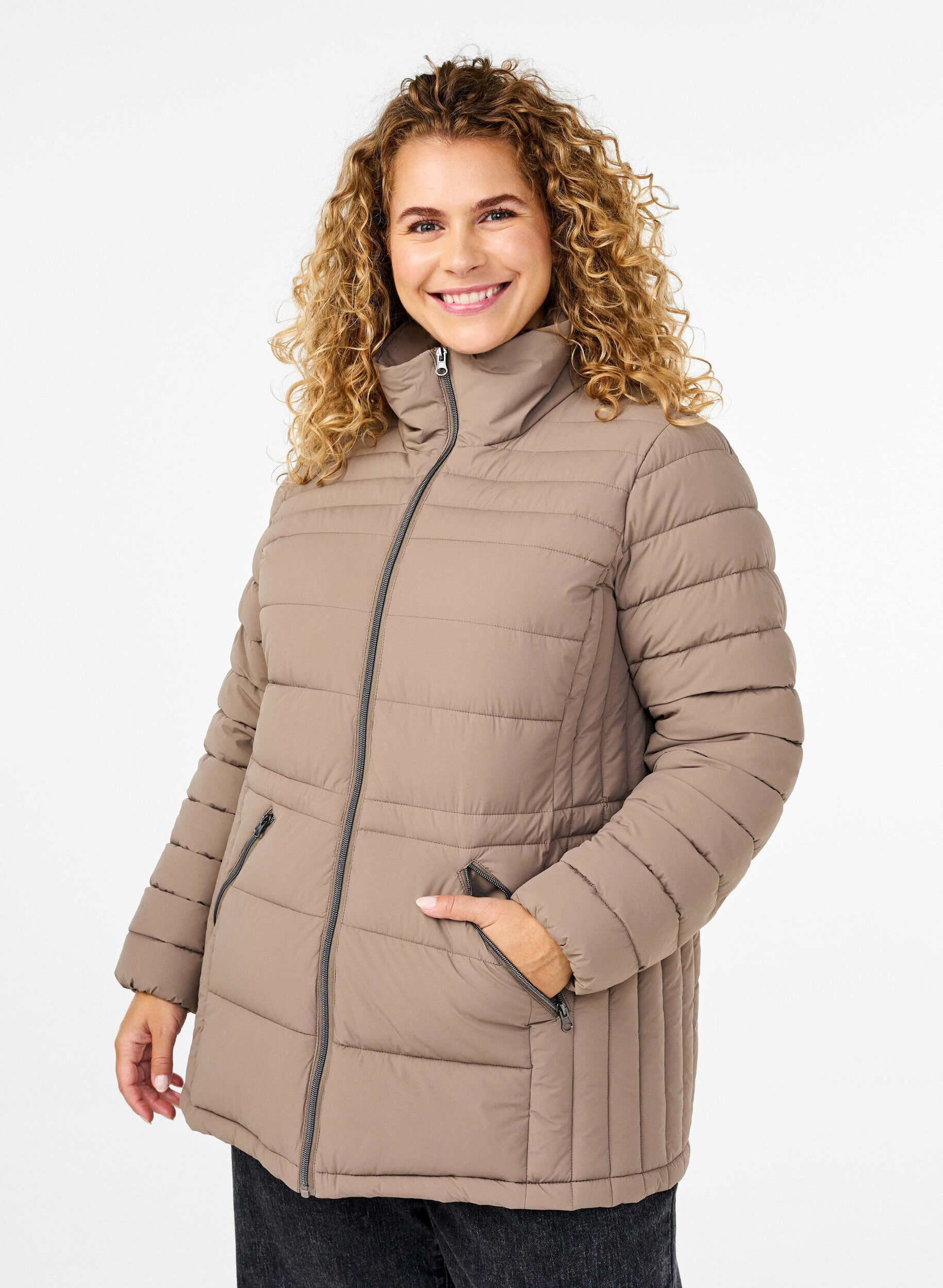 Doudoune courte avec poches, Beige, Model