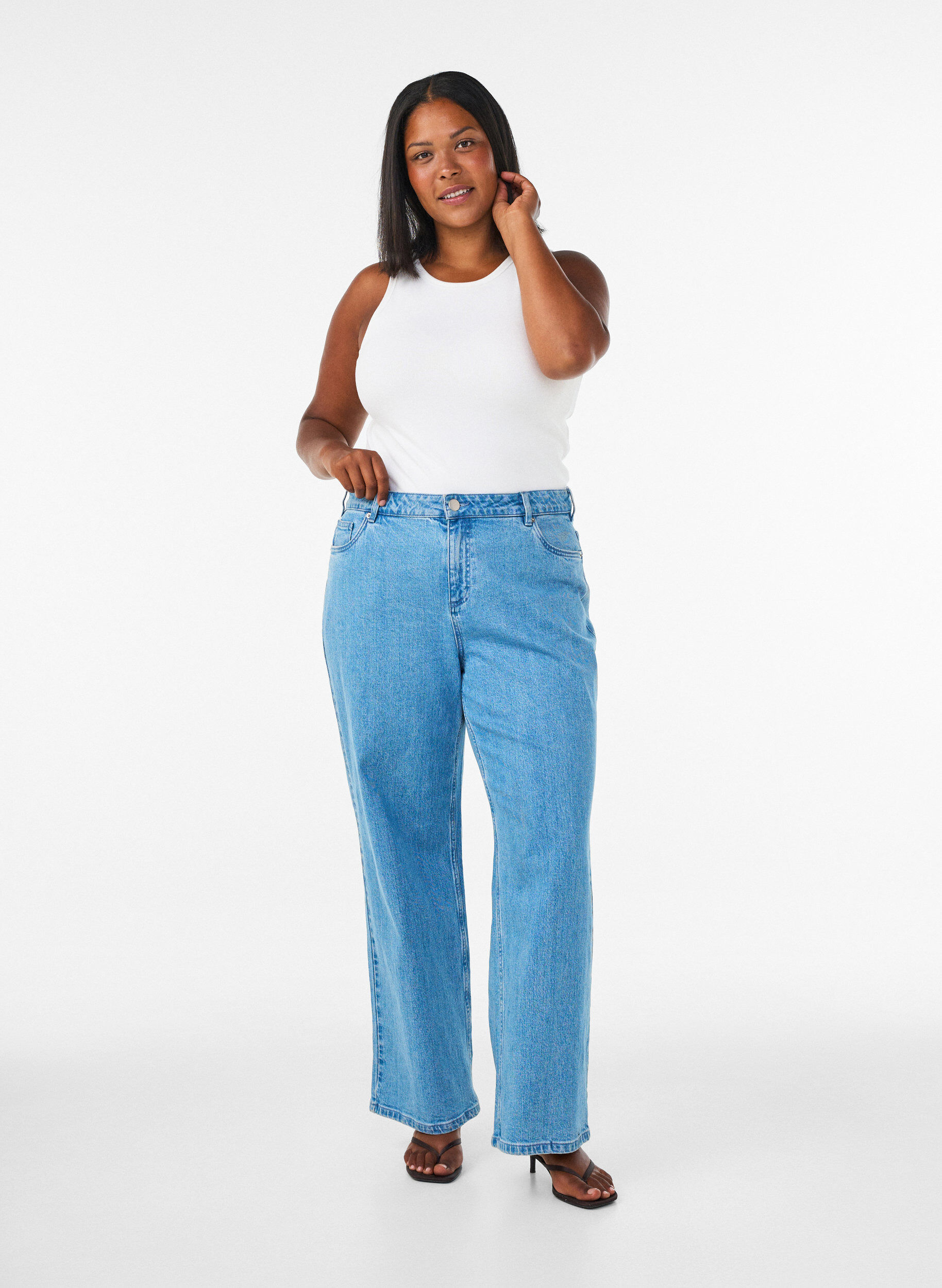 Jean coupe ample taille haute, Bleu Clair, Model