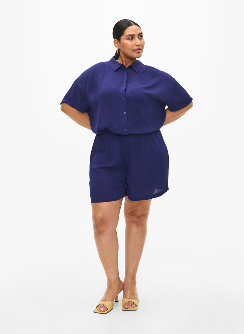 Short taille haute en viscose, Medieval Blue, Model image number 3